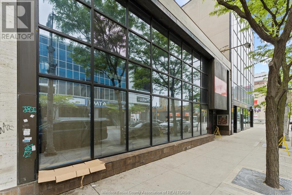 Photo 6 of 315 Ouellette, Windsor ON
