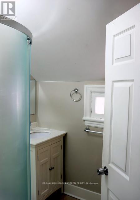 Photo 3 of 310 Edinburgh Street, Peterborough Central ON