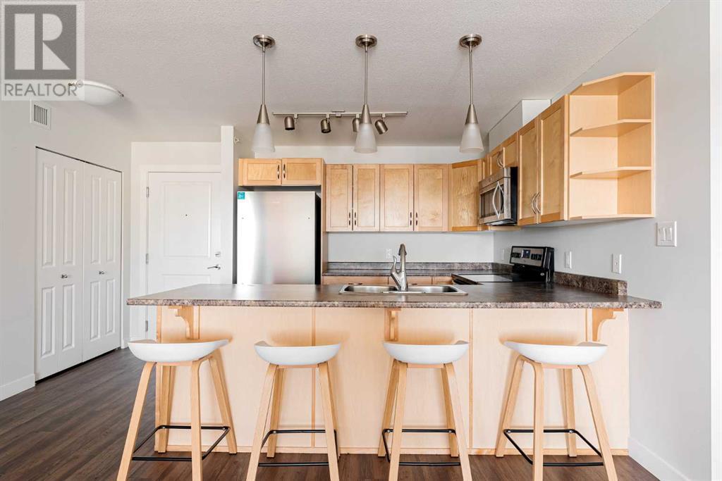 405, 111 Denholm Gate, Fort McMurray, Alberta