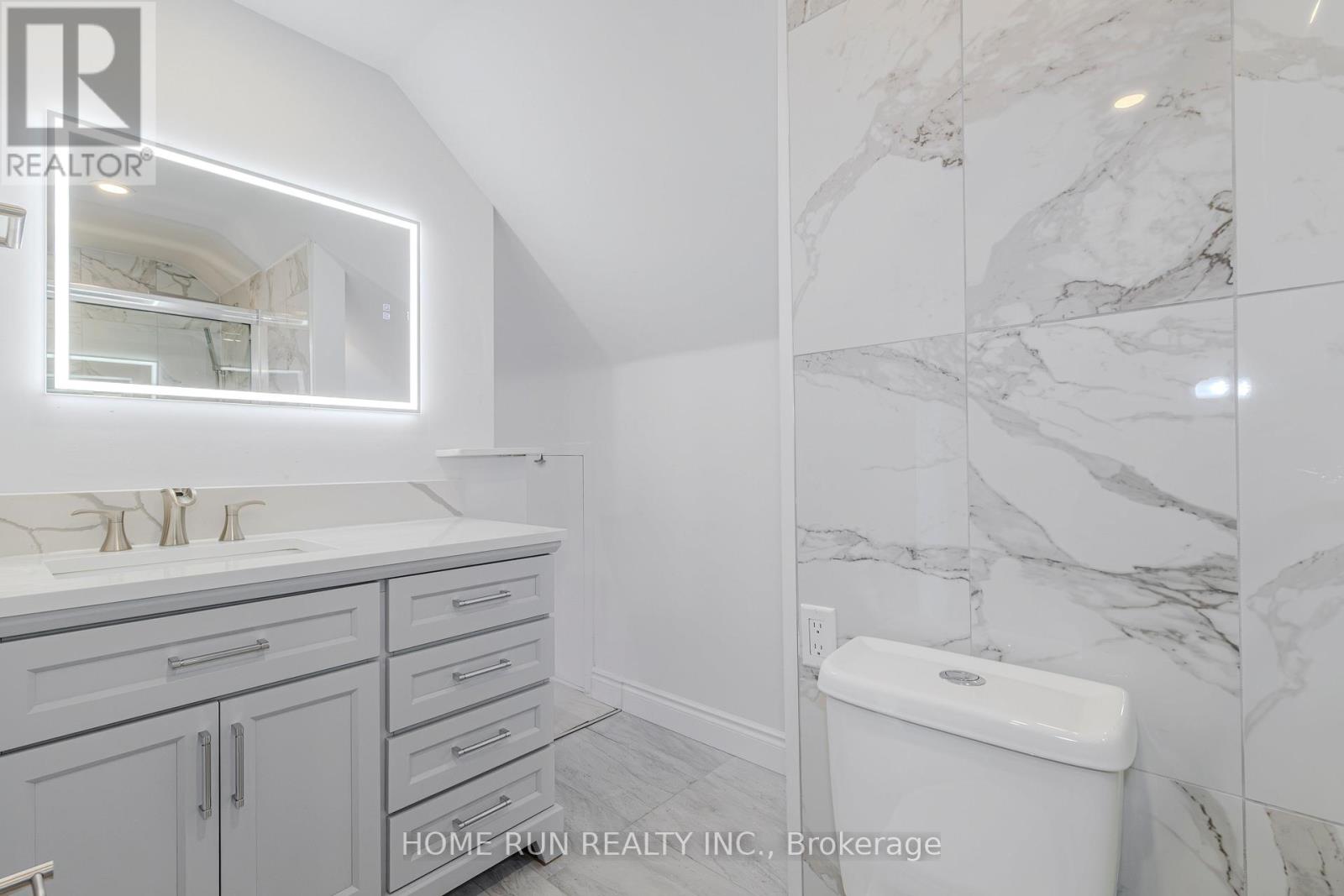 Photo 26 of 92 Meadowlands Drive, Ottawa ON