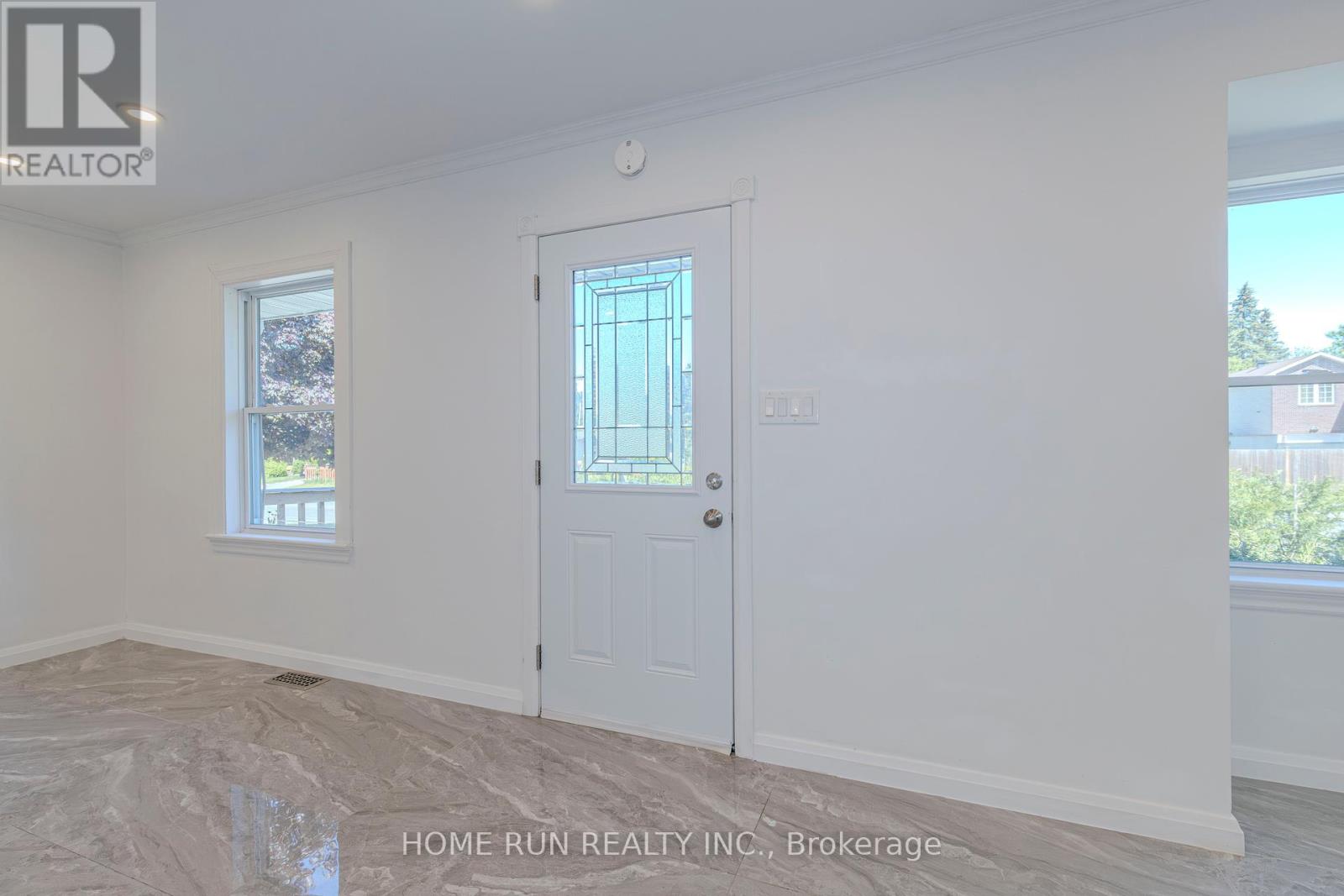 Photo 42 of 92 Meadowlands Drive, Ottawa ON