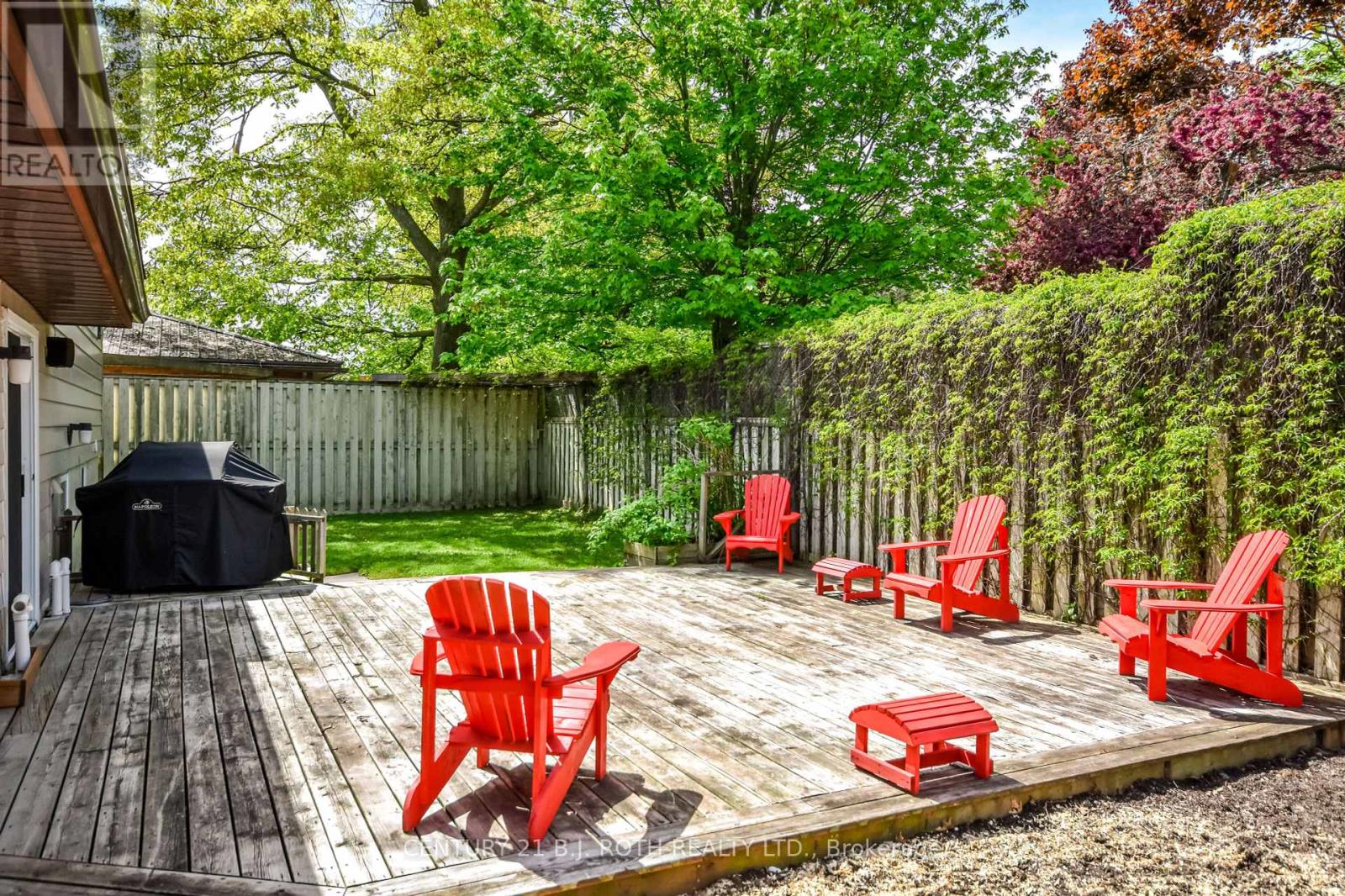 Photo 18 of 61 Second Street, Orillia ON