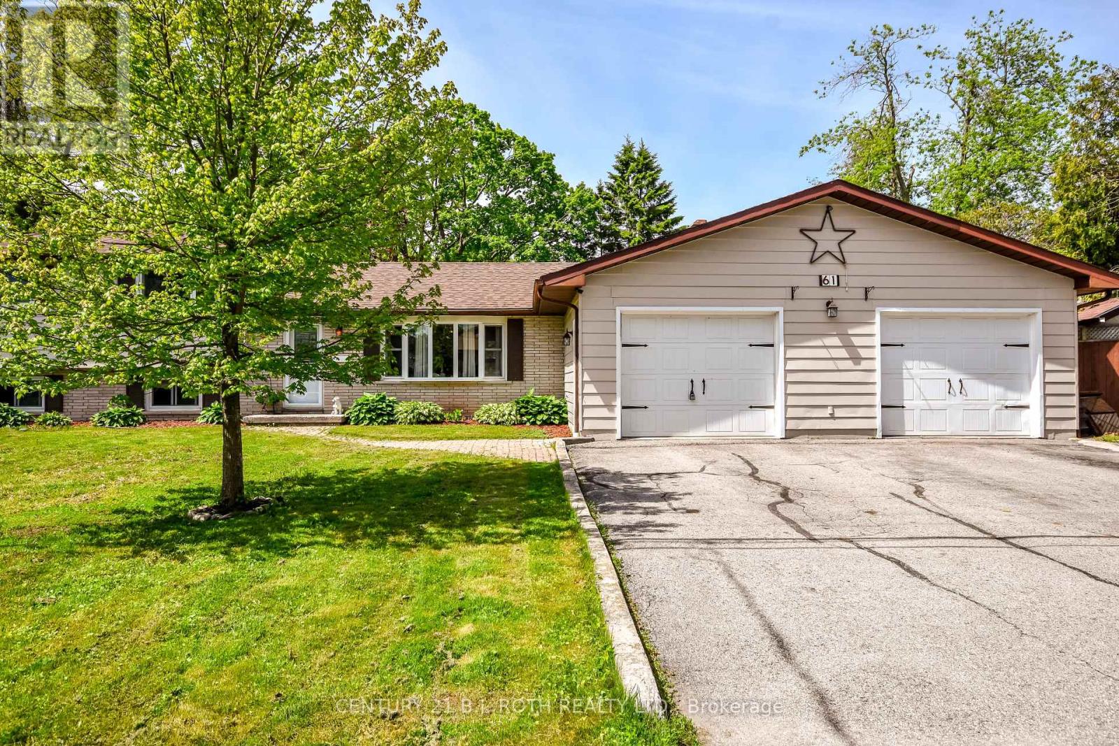 Photo 26 of 61 Second Street, Orillia ON