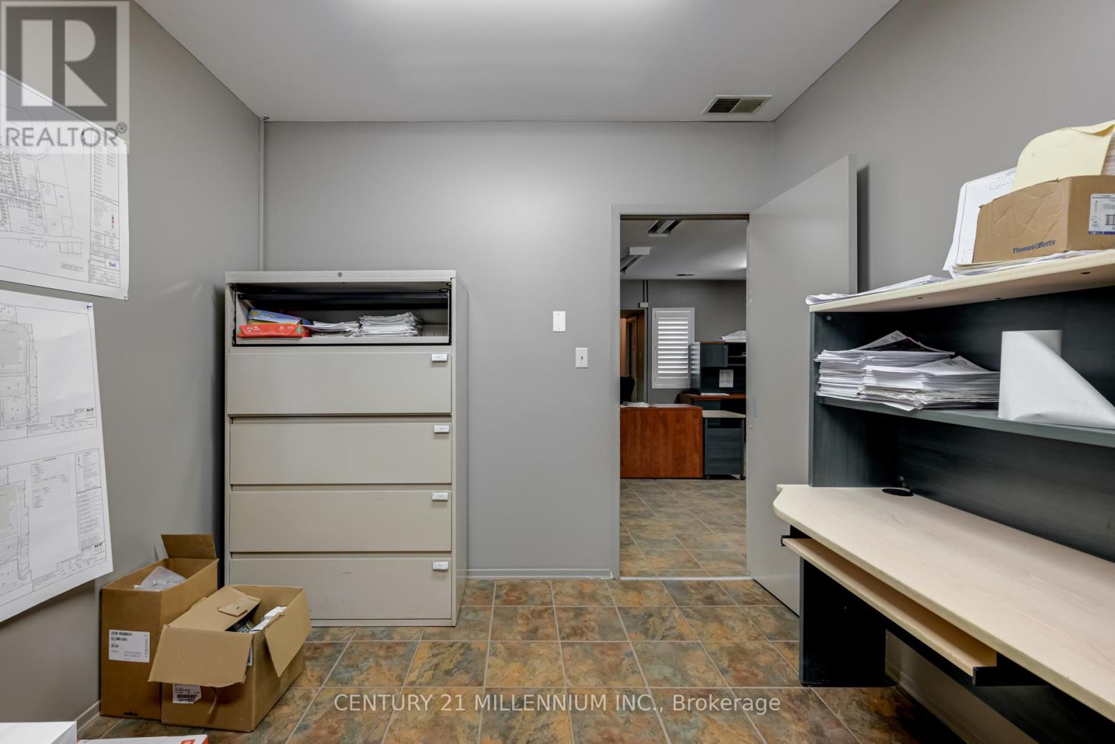 Photo 9 of 2073 Piper Lane, London East ON