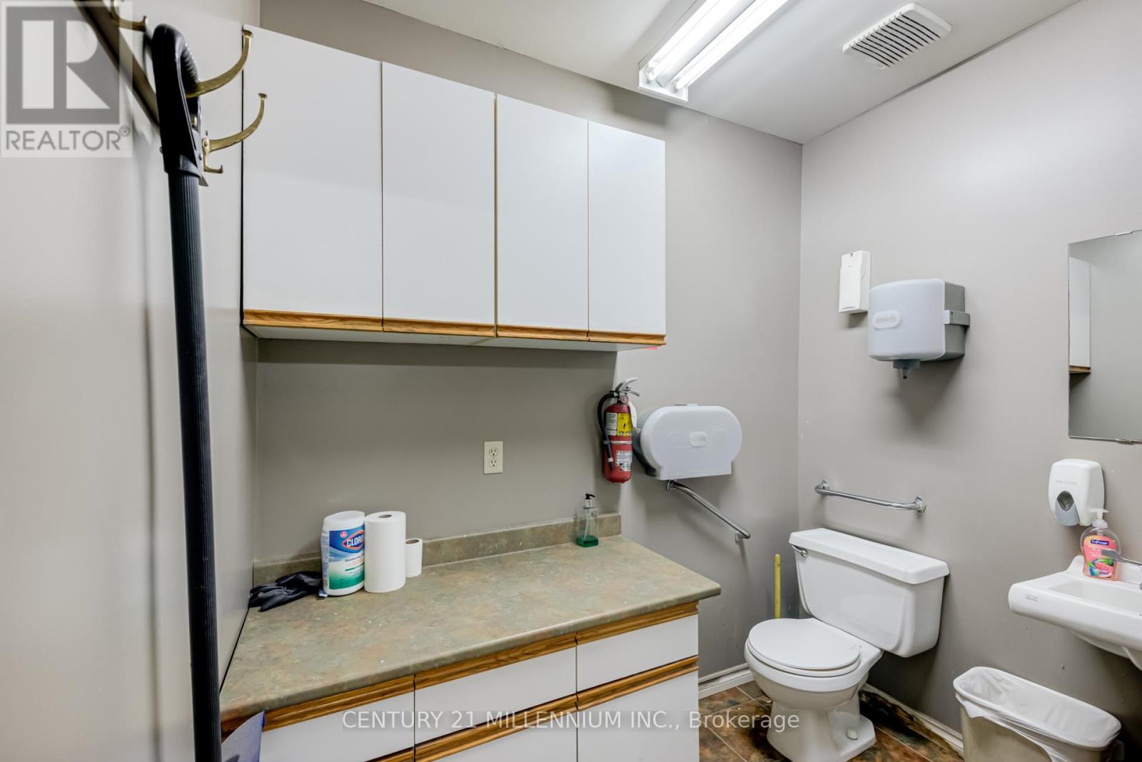 Photo 8 of 2073 Piper Lane, London East ON