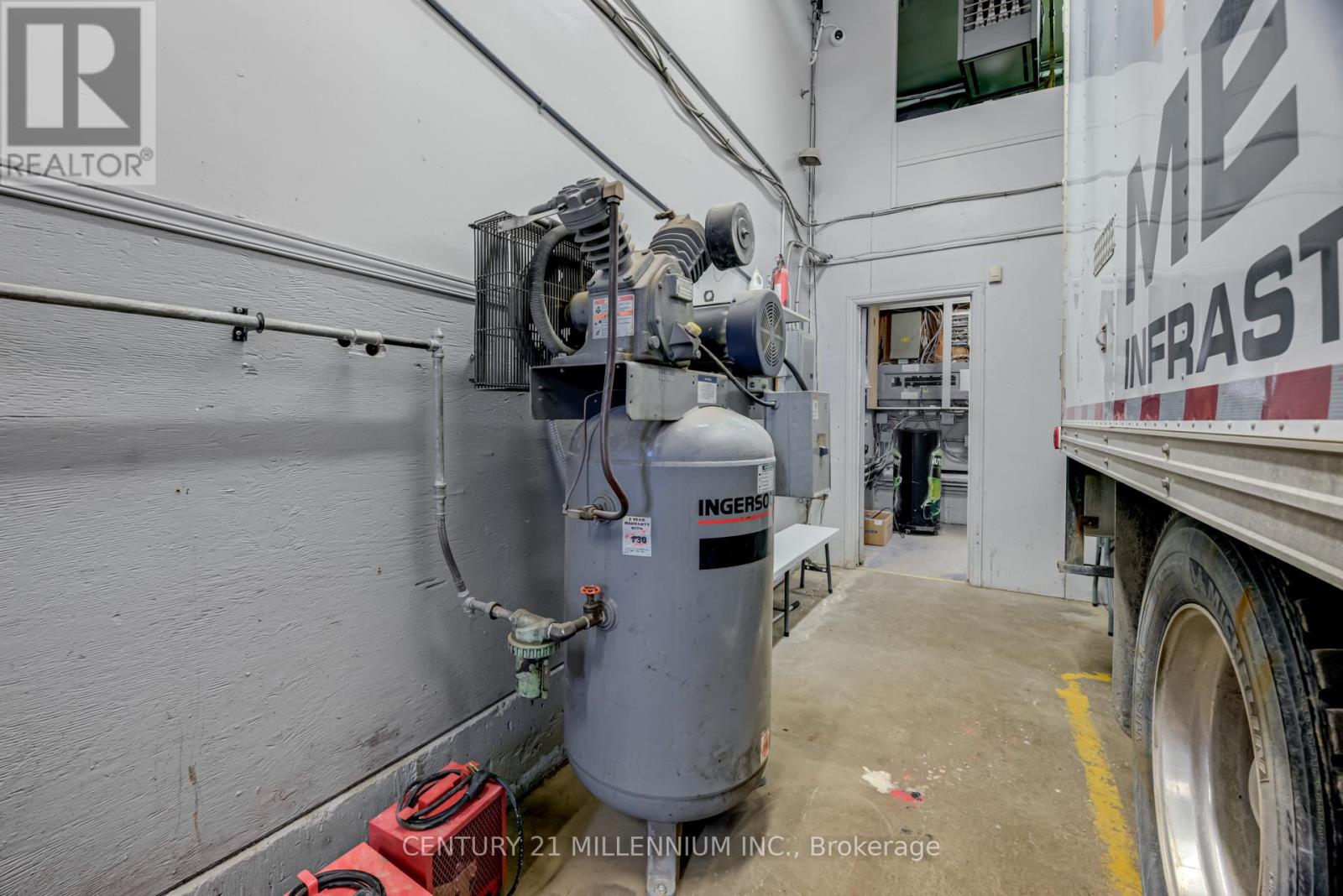 Photo 27 of 2073 Piper Lane, London East ON