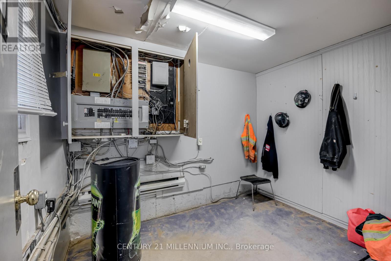 Photo 11 of 2073 Piper Lane, London East ON