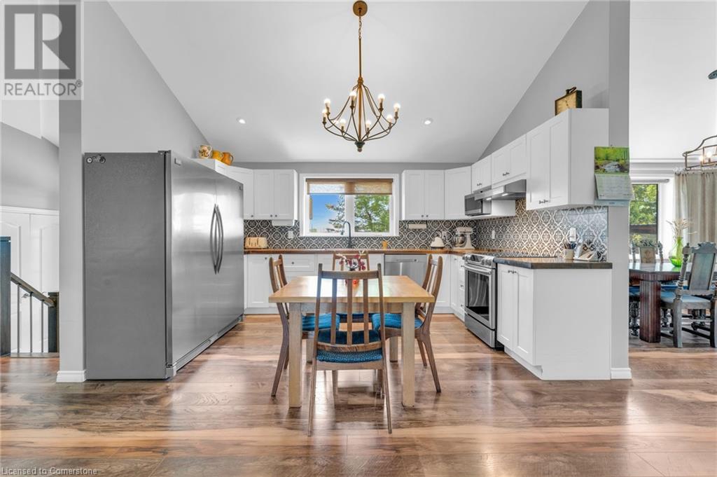 Photo 10 of 6724 Elcho Road, West Lincoln ON