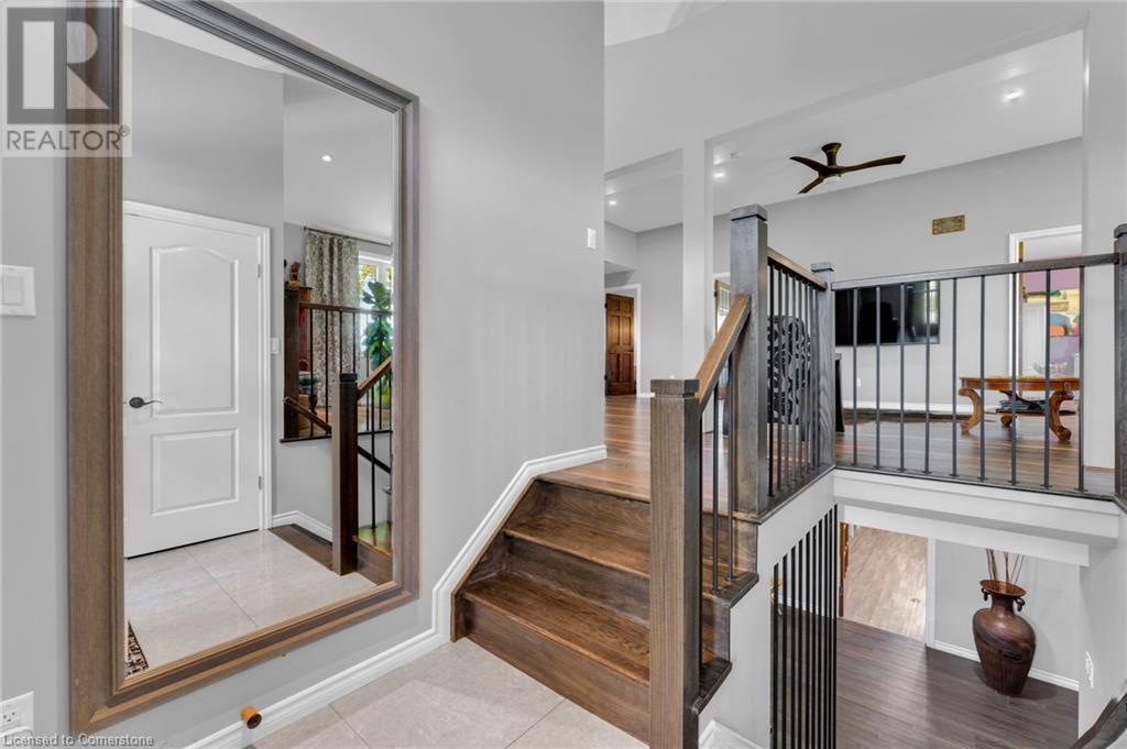 Photo 8 of 6724 Elcho Road, West Lincoln ON