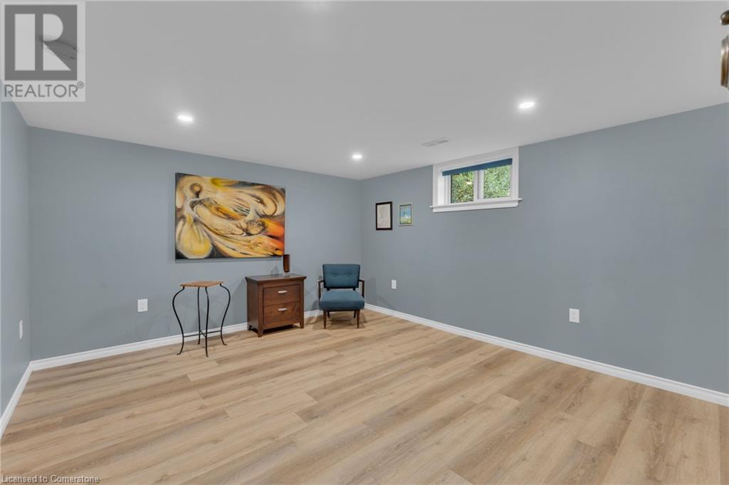 Photo 33 of 6724 Elcho Road, West Lincoln ON