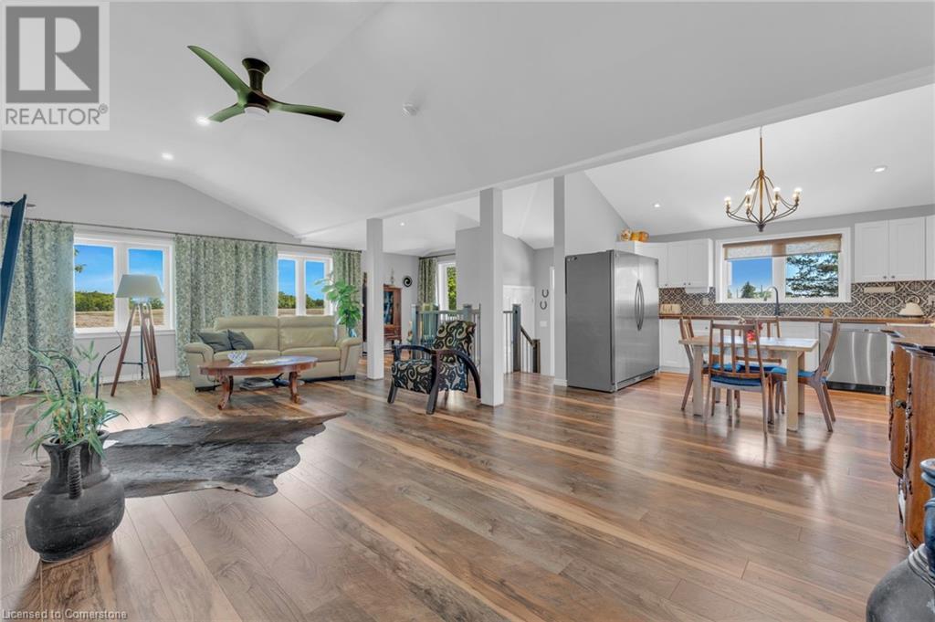 Photo 16 of 6724 Elcho Road, West Lincoln ON