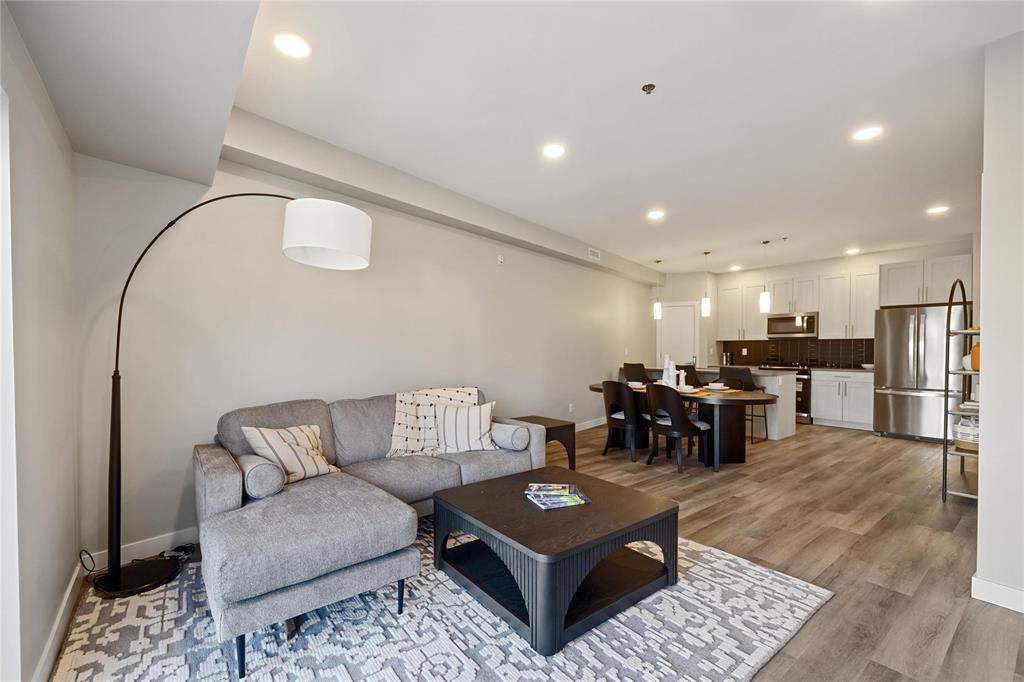 Photo 3 of 136 1505 Molson Street, Winnipeg MB