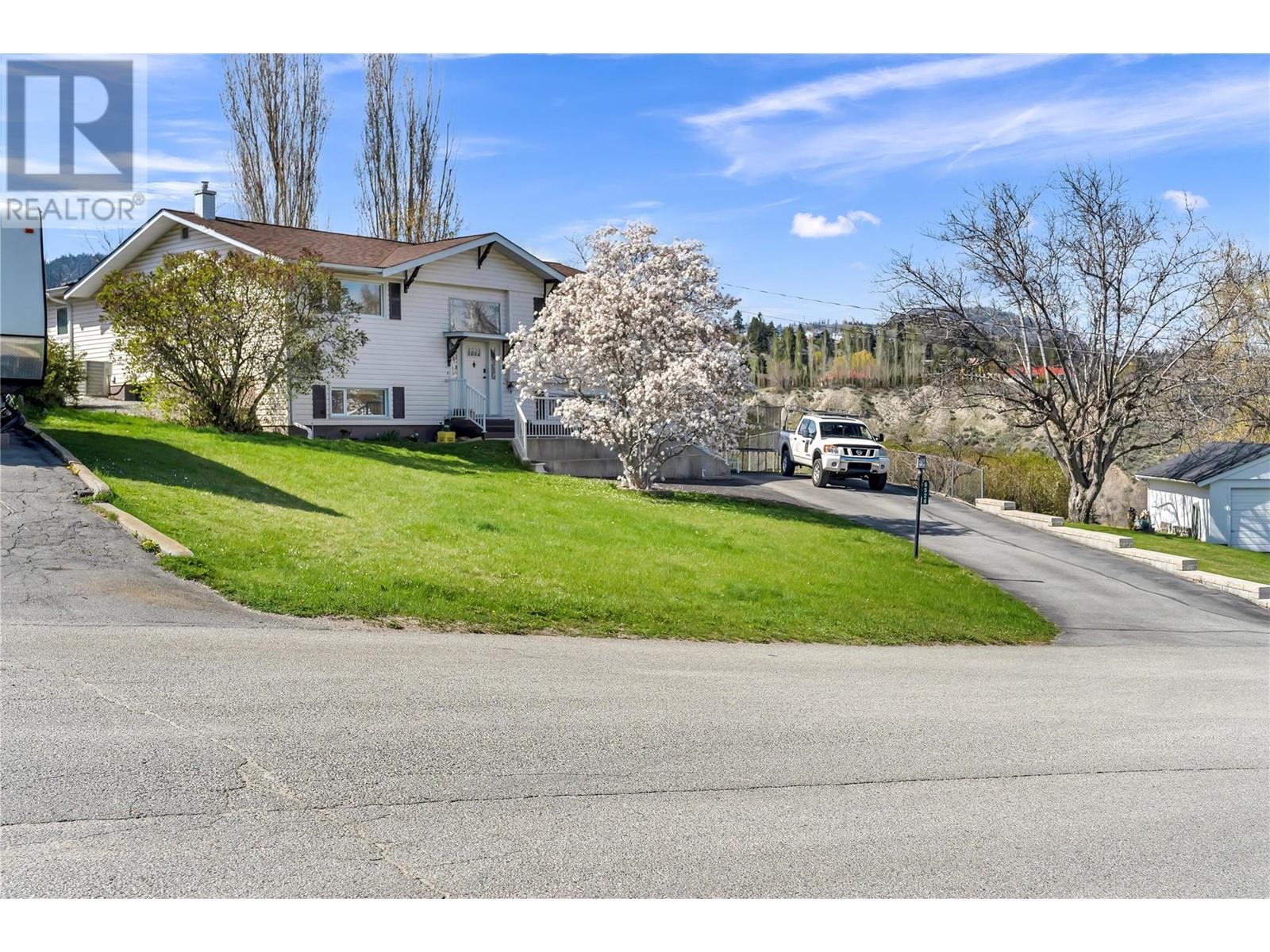 6528 Lipsett Crescent, Summerland