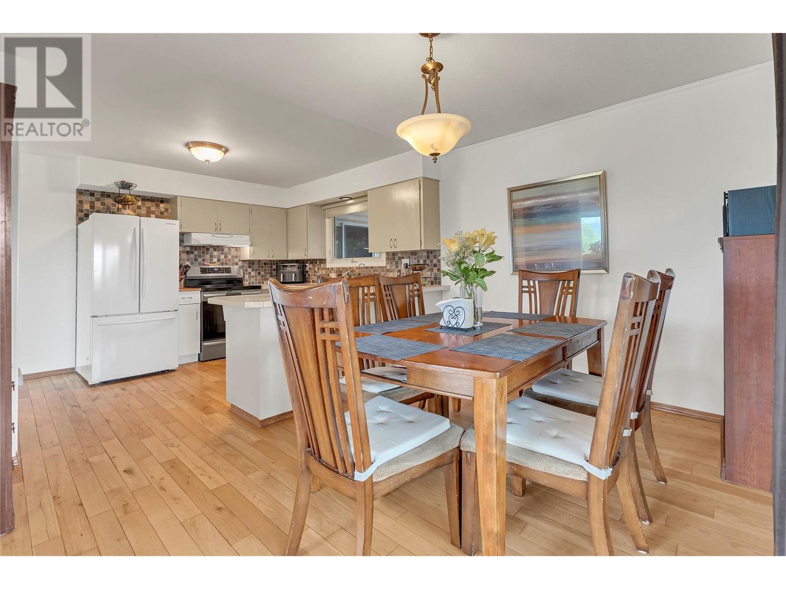6528 Lipsett Crescent, Summerland