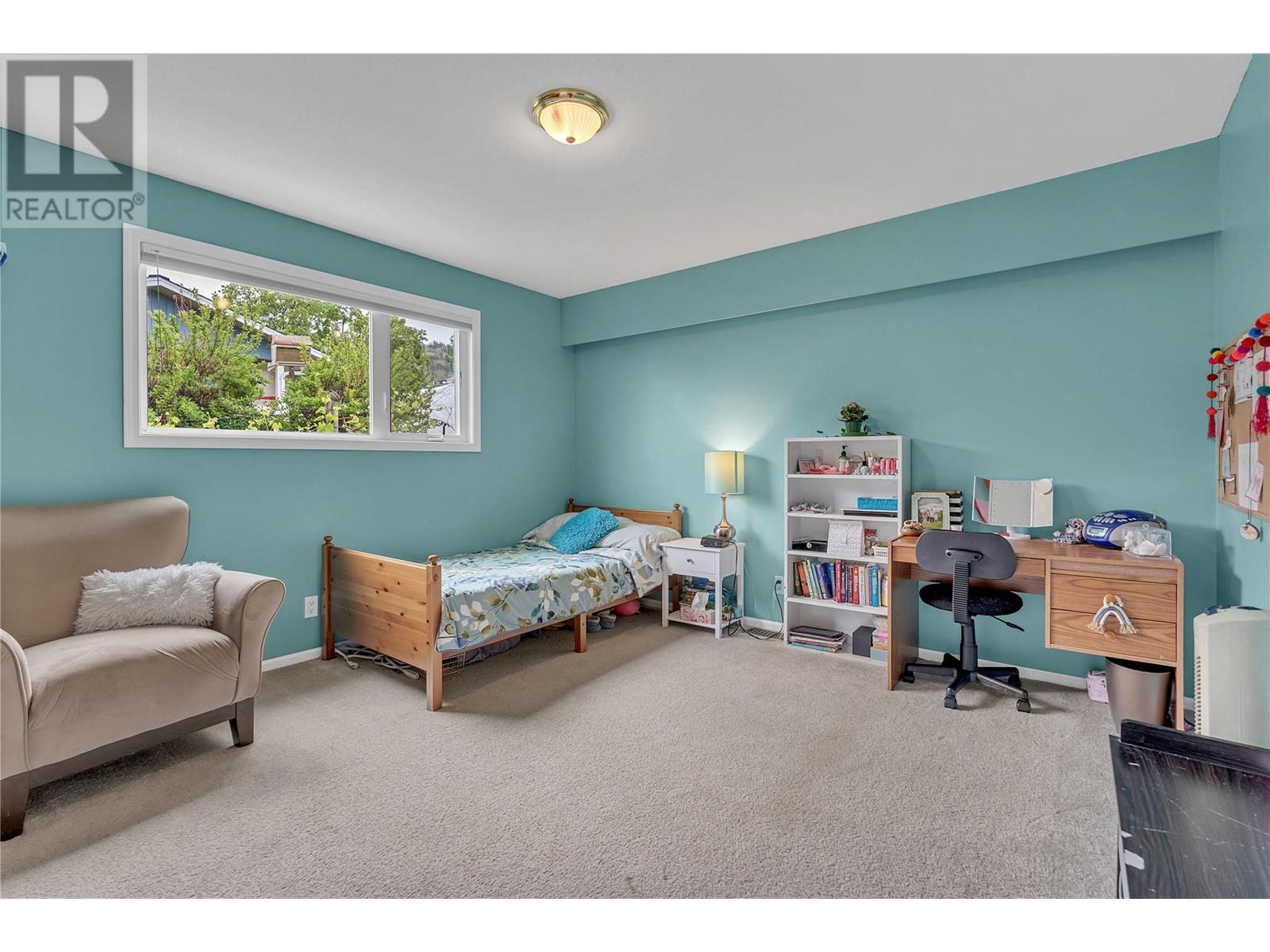 6528 Lipsett Crescent, Summerland
