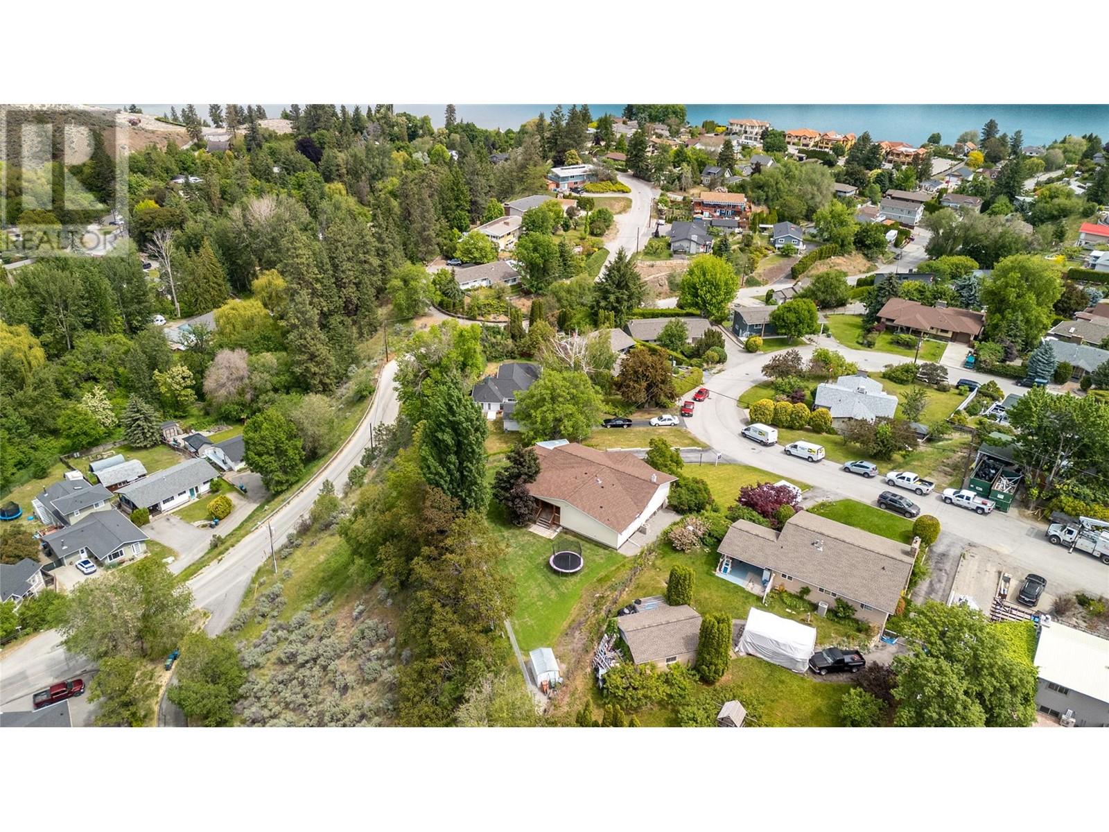 6528 Lipsett Crescent, Summerland
