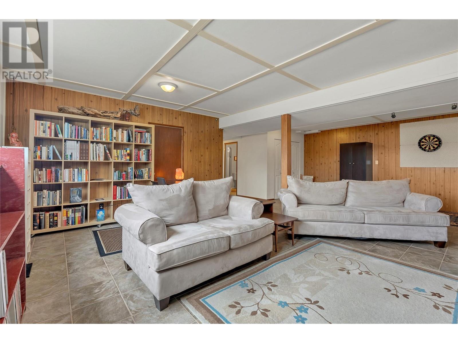 6528 Lipsett Crescent, Summerland