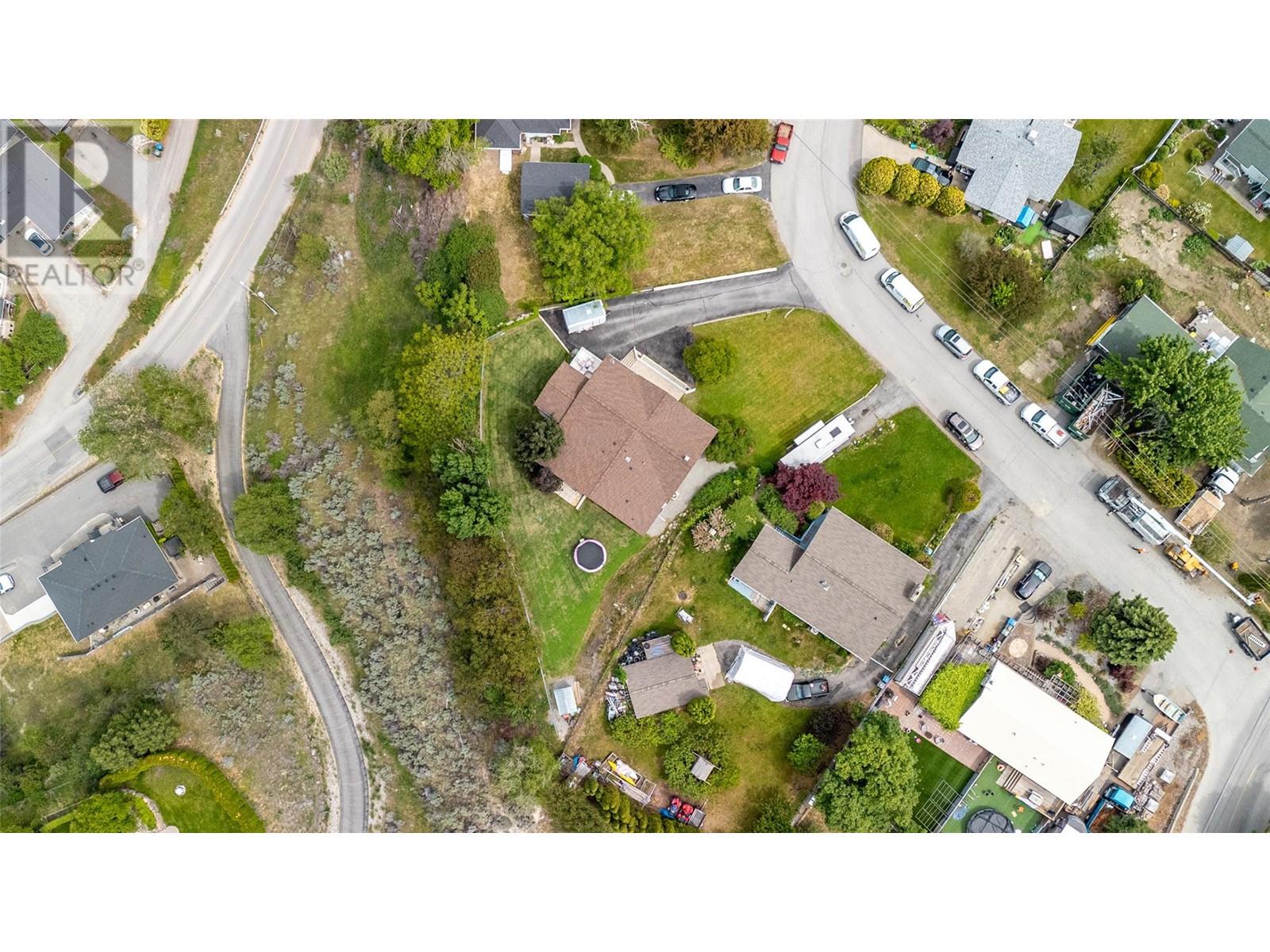 6528 Lipsett Crescent, Summerland