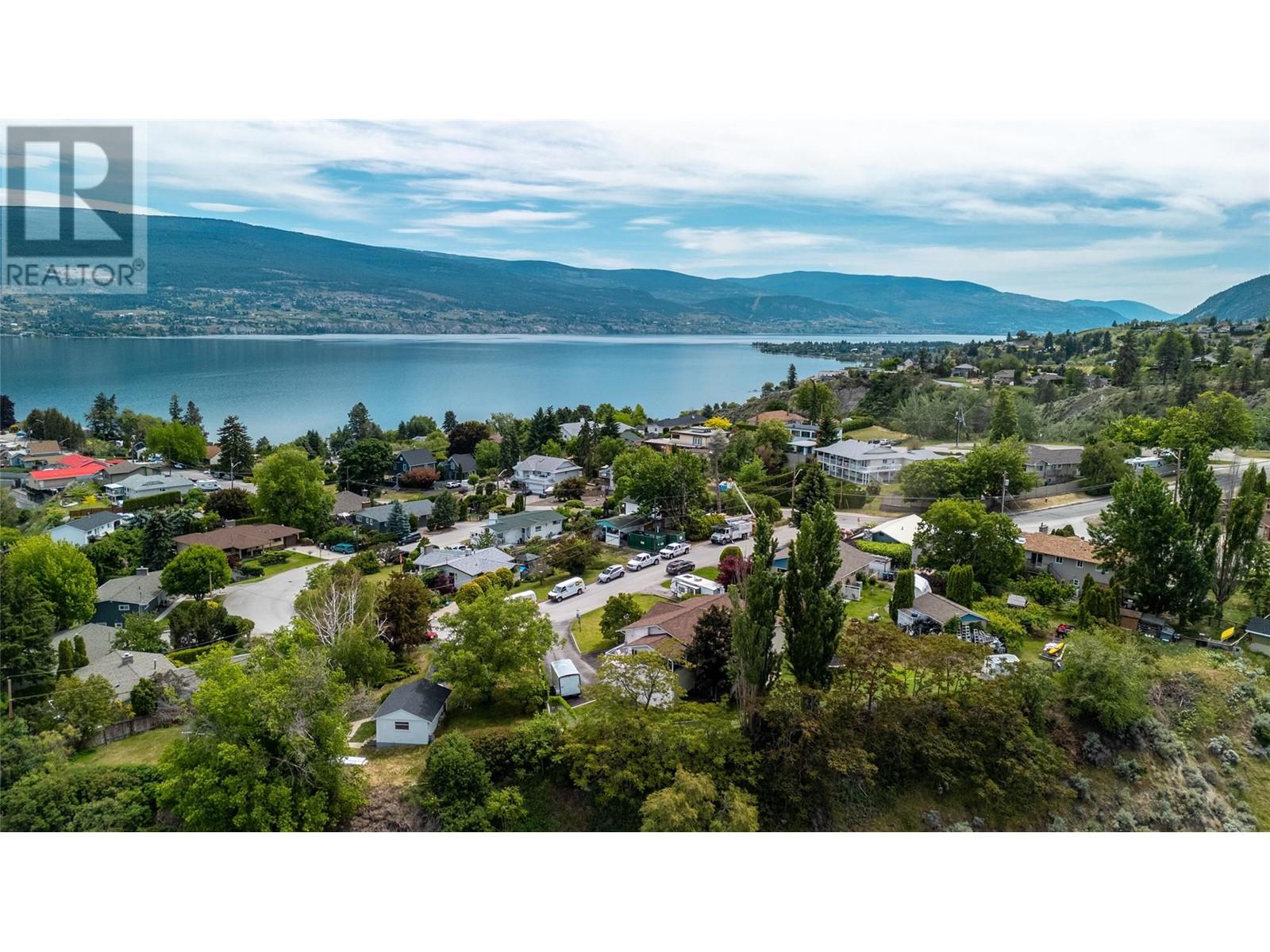 6528 Lipsett Crescent, Summerland