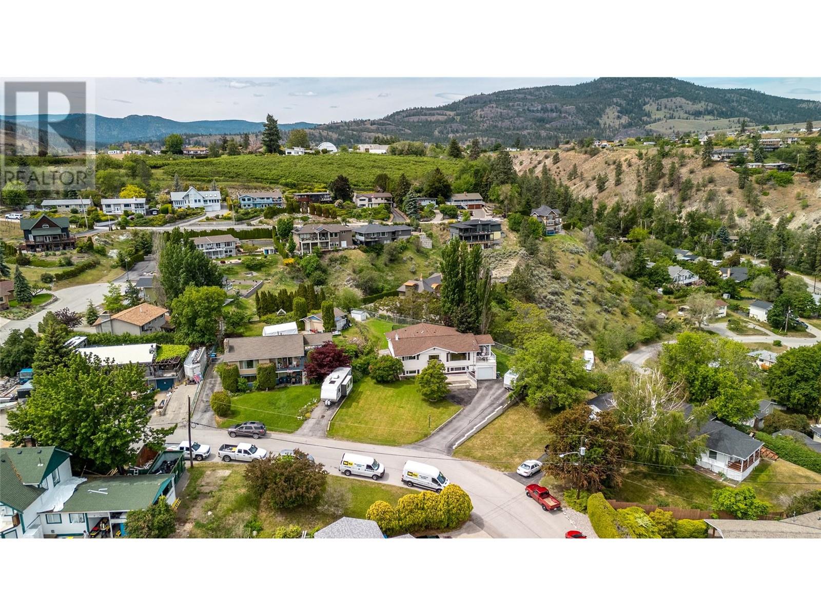 6528 Lipsett Crescent, Summerland