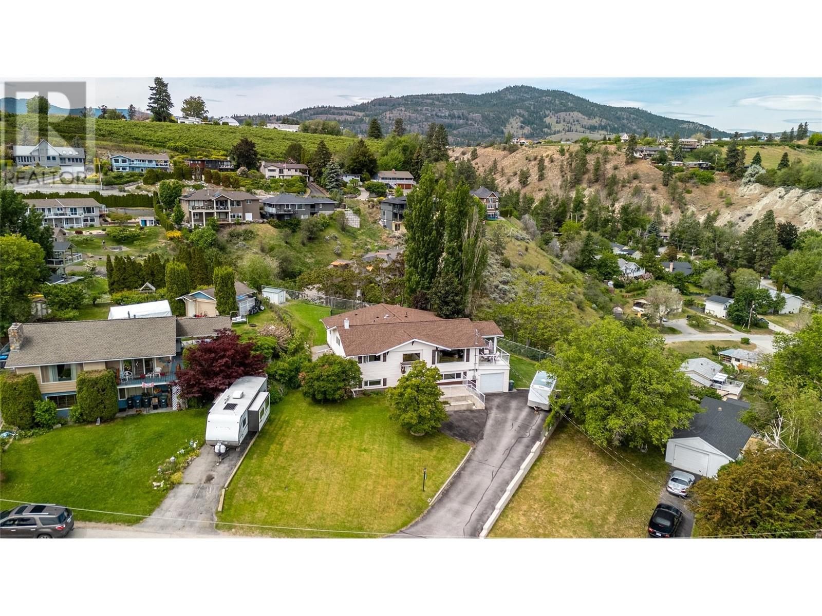 6528 Lipsett Crescent, Summerland