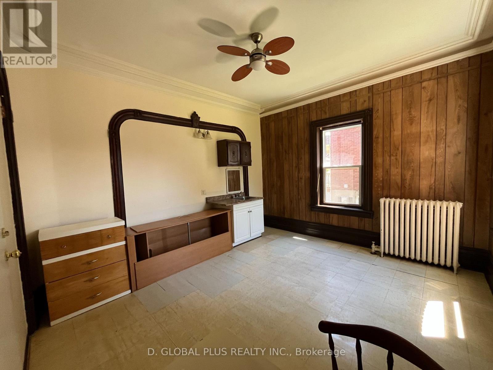 Photo 9 of 110 York Street, Cornwall ON