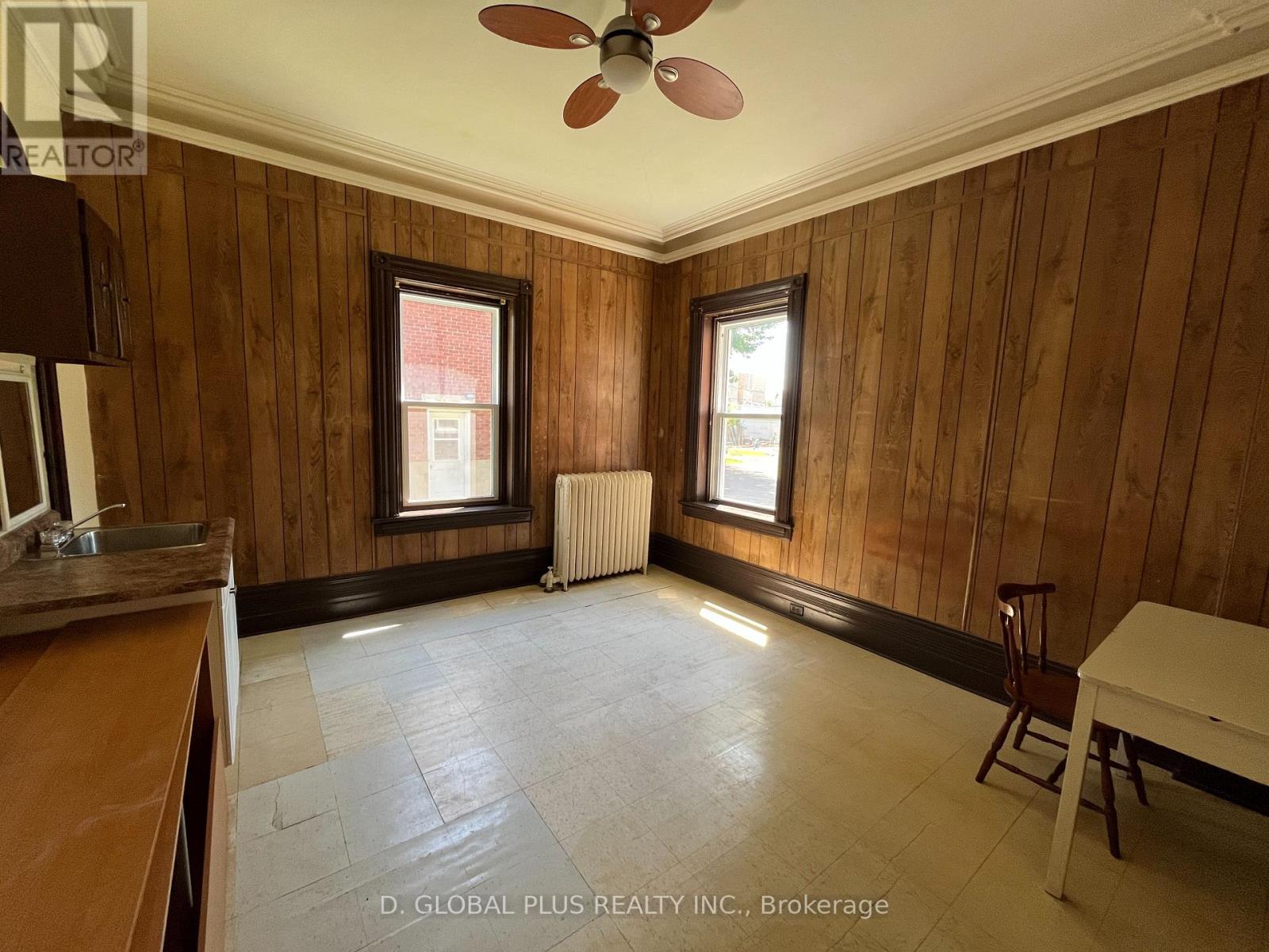 Photo 10 of 110 York Street, Cornwall ON