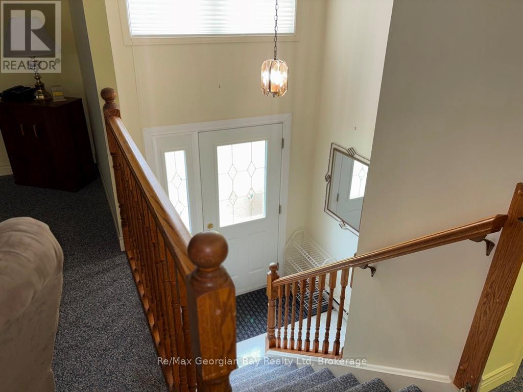 Photo 2 of 325 Ouida Street, Tay ON
