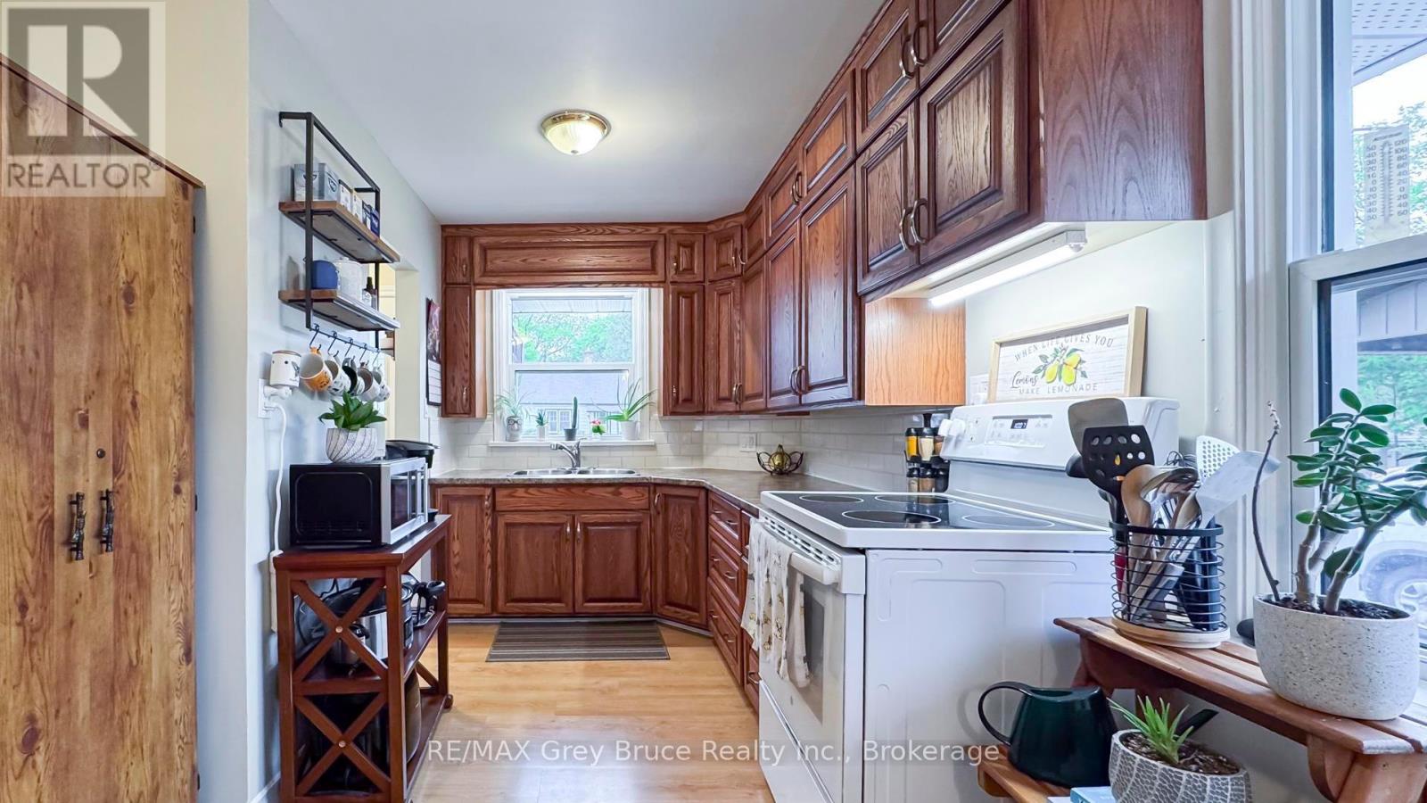Photo 12 of 247 Albert Street S, West Grey ON