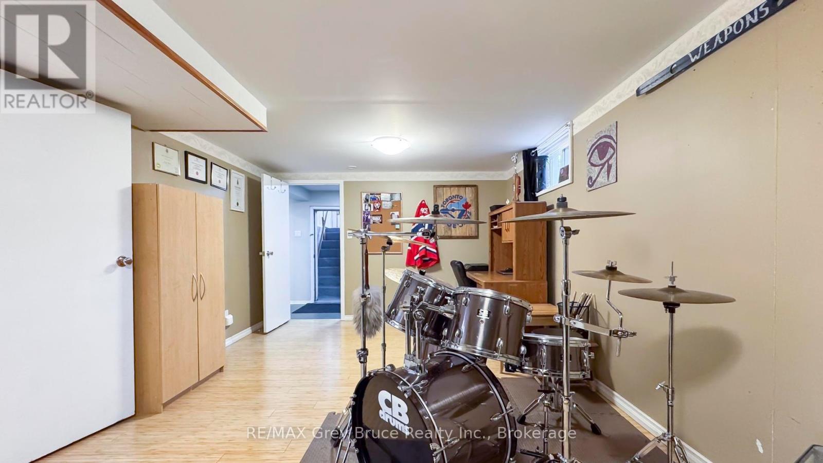 Photo 28 of 247 Albert Street S, West Grey ON