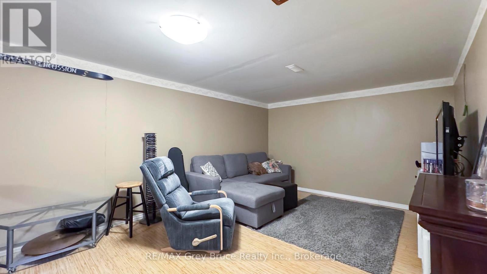 Photo 30 of 247 Albert Street S, West Grey ON