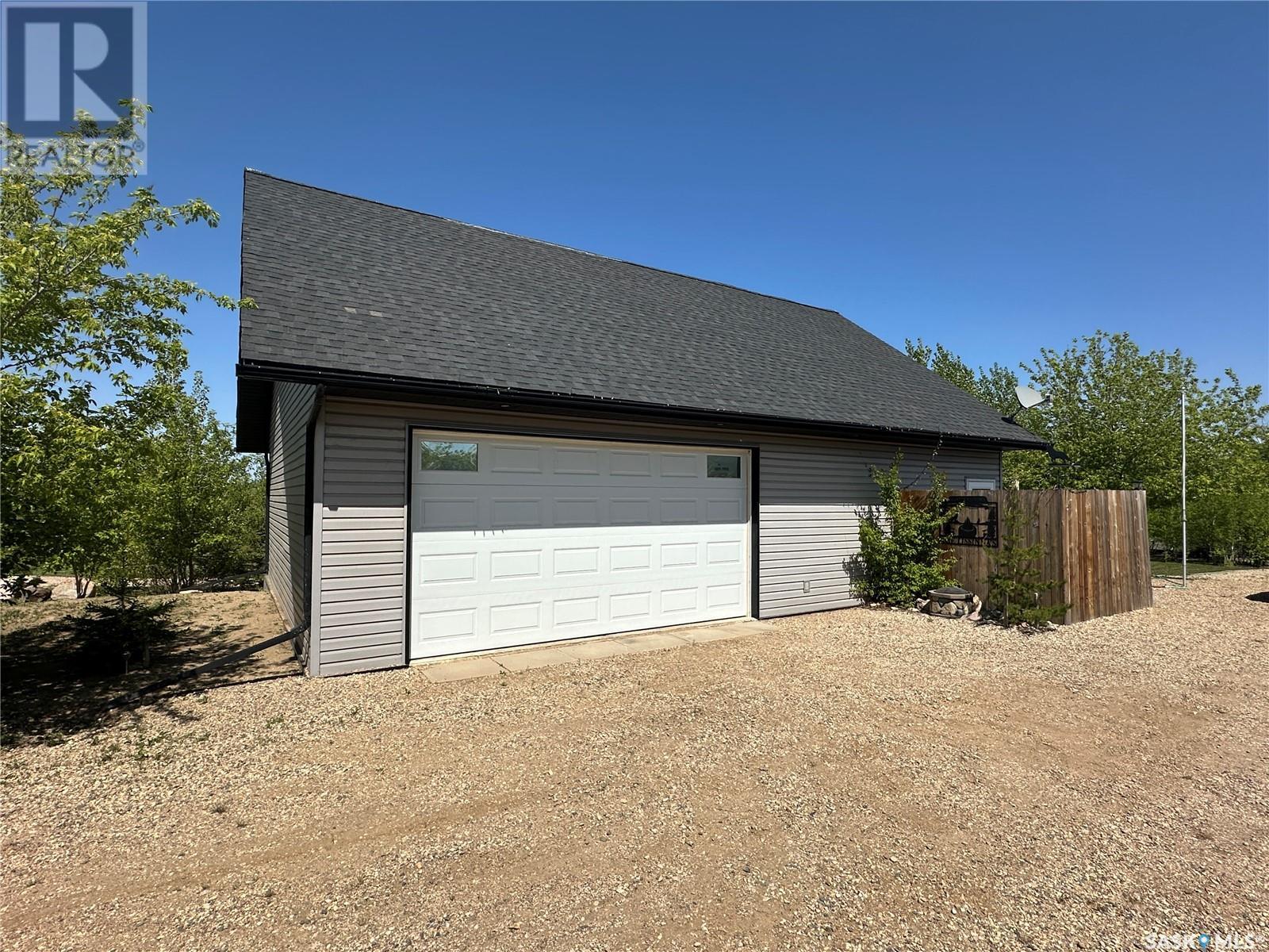 Photo 5 of 143 Lakeshore Drive, Three Lakes Rm No 400 SK