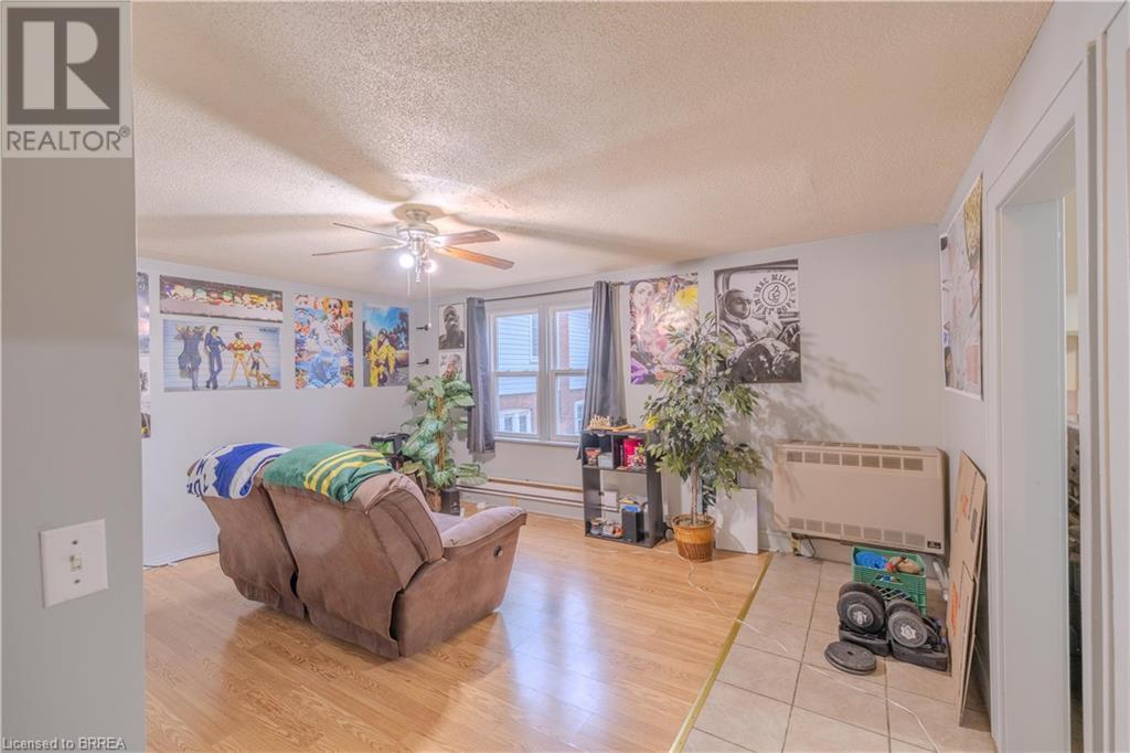 Photo 2 of 113 Brant Avenue Unit 4, Brantford ON