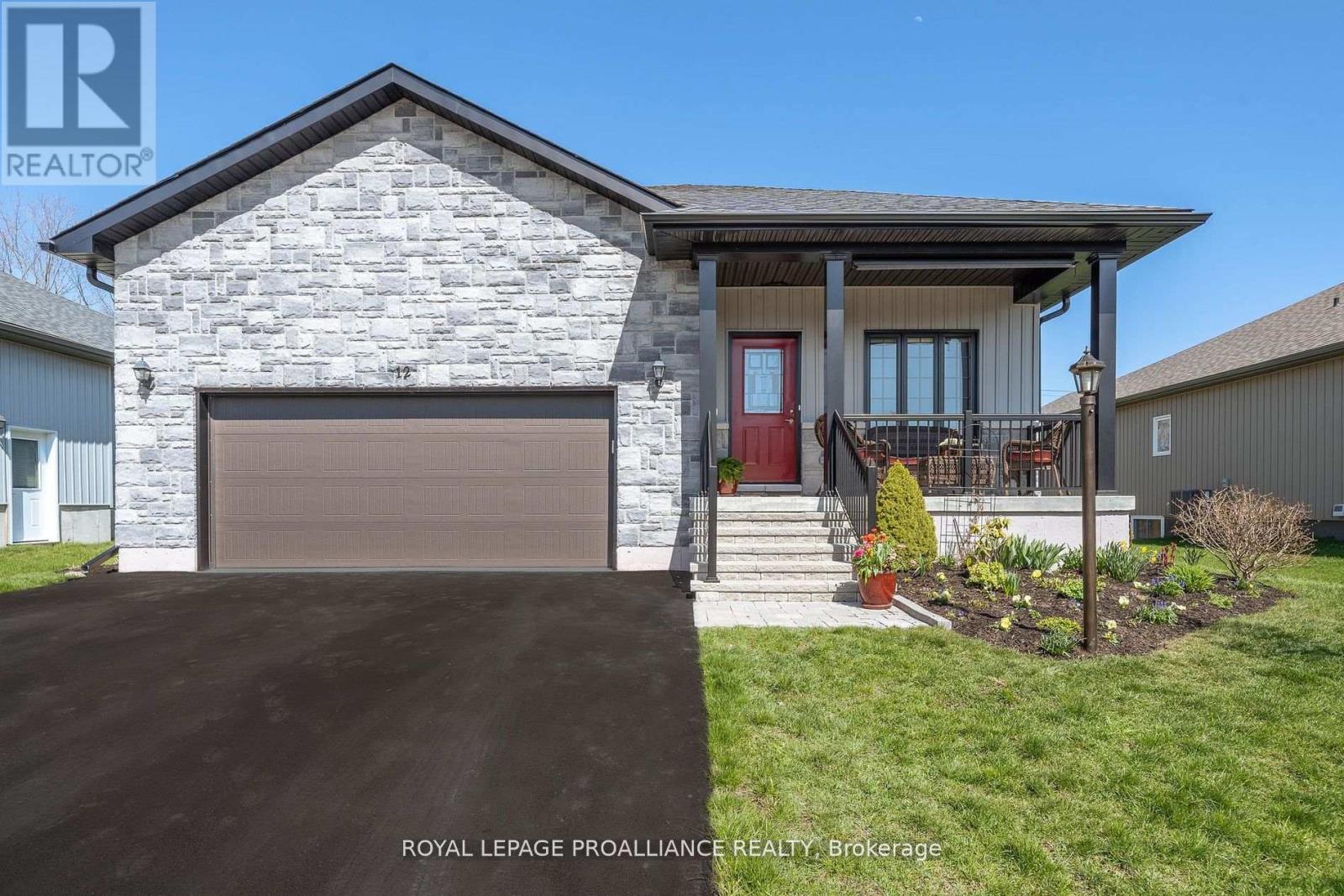 Photo 1 of 12 Dorchester Drive, Prince Edward County ON
