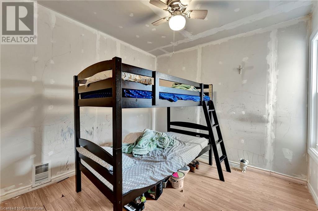Photo 21 of 401 Strathearne Avenue, Hamilton ON