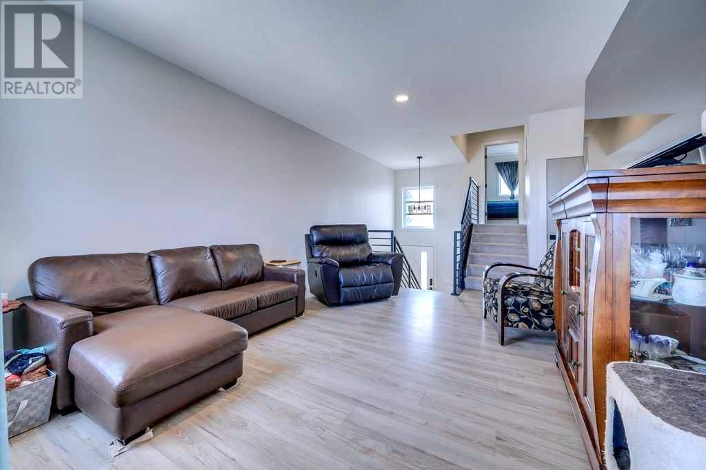70 Parlby Crescent, Lacombe
