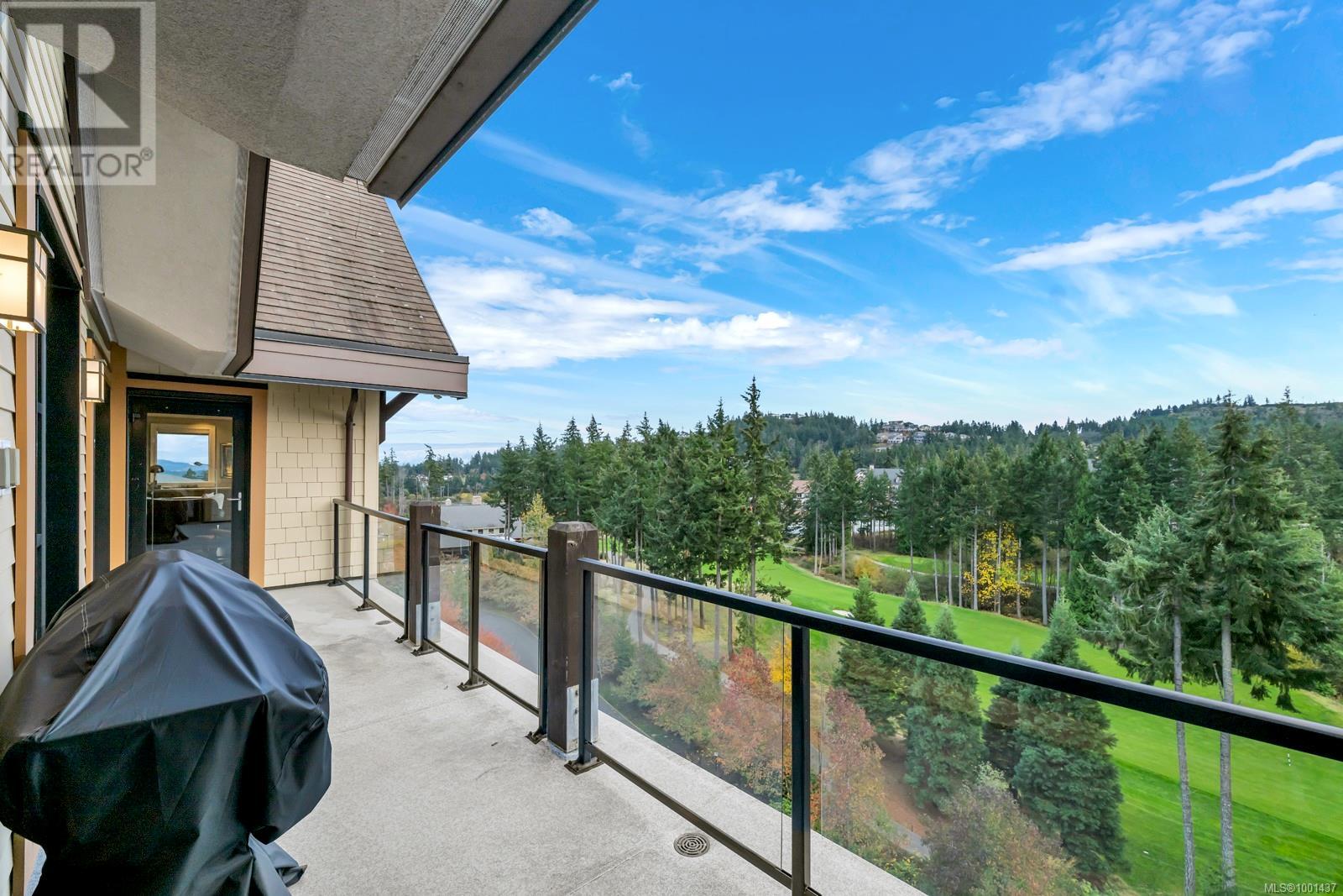 Photo 2 of 802 1400 Lynburne Pl, Langford BC