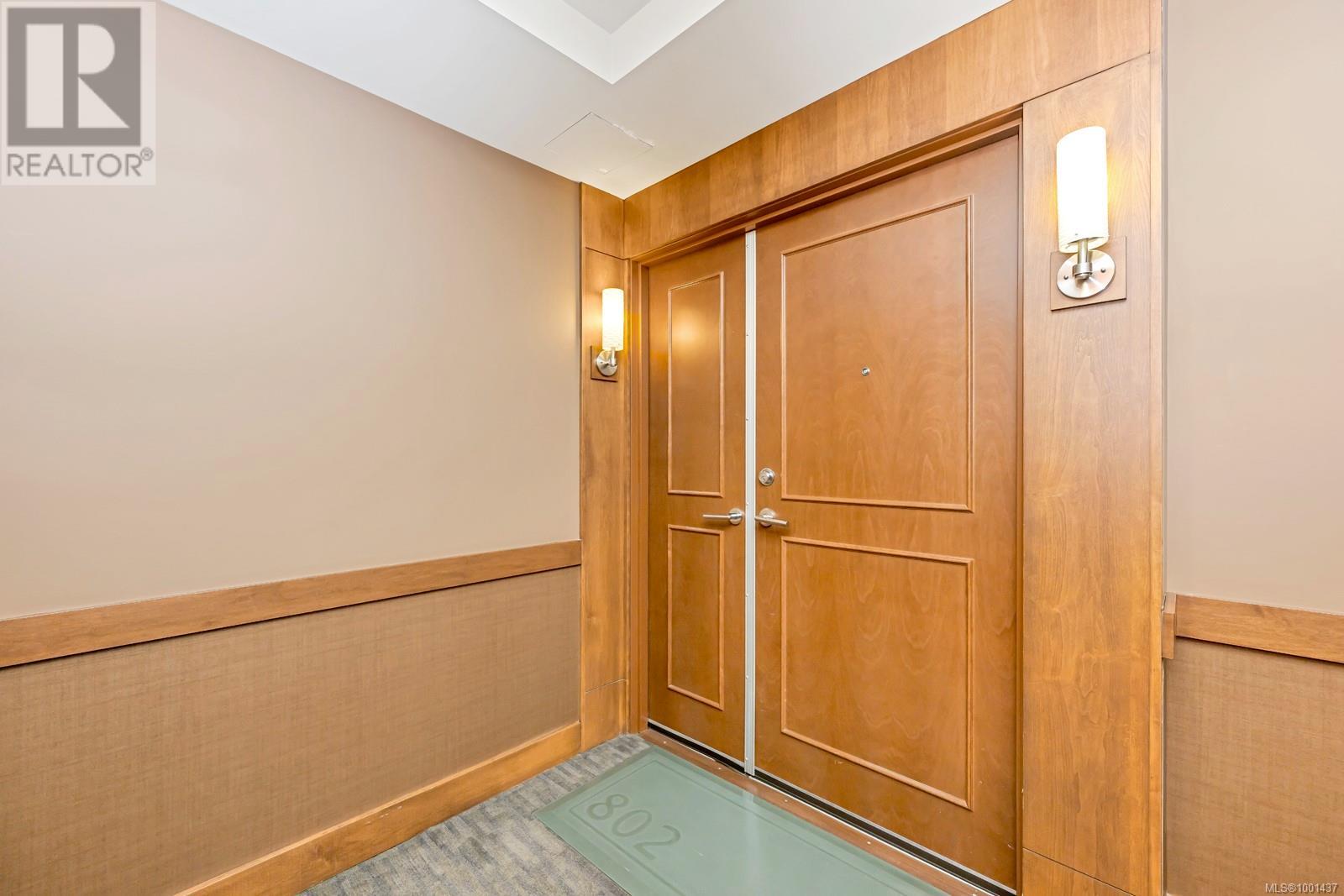 802 1400 Lynburne Place, Langford