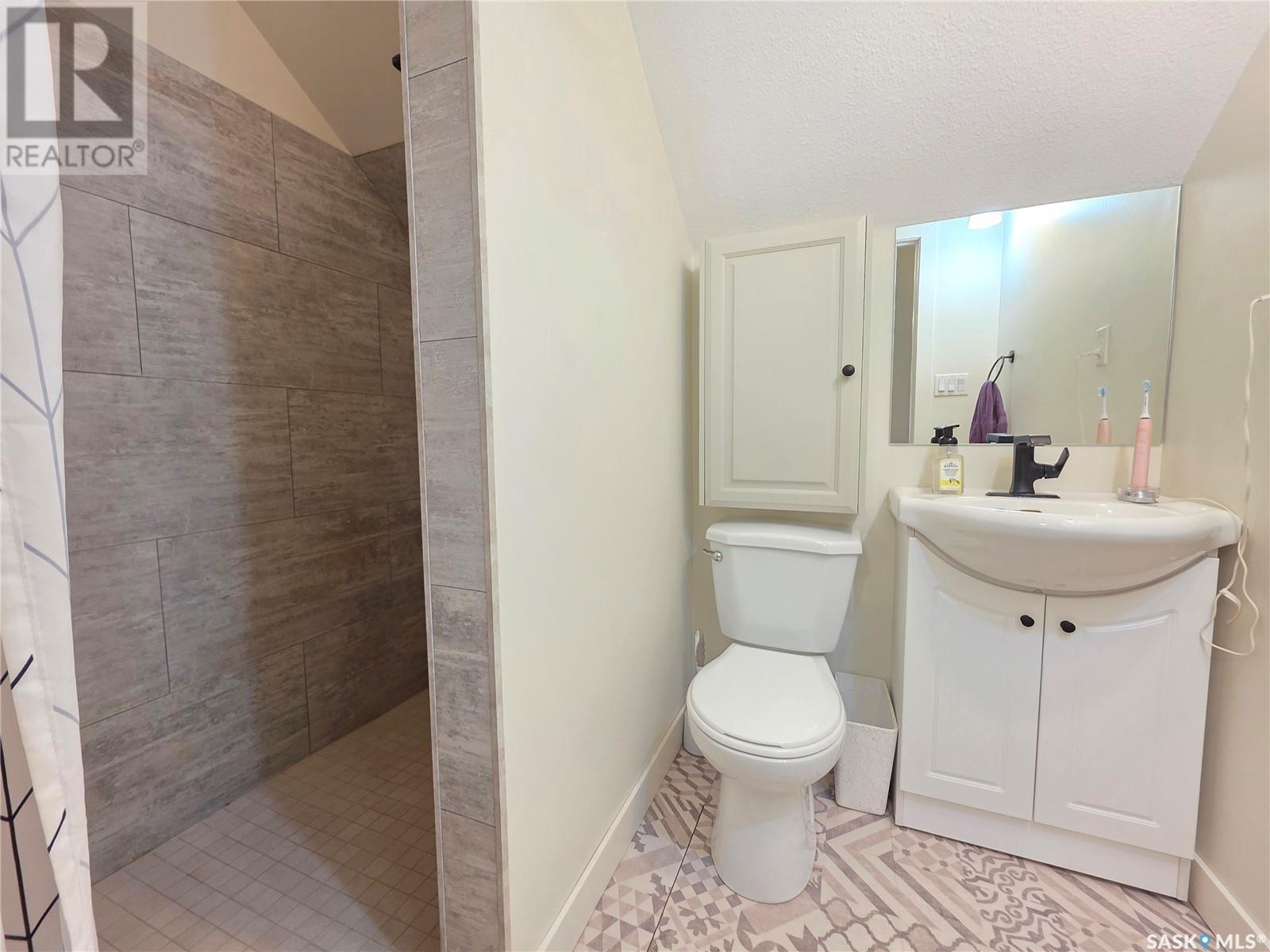 Single Family House for Sale in  North Railway STREET E Swift Current 