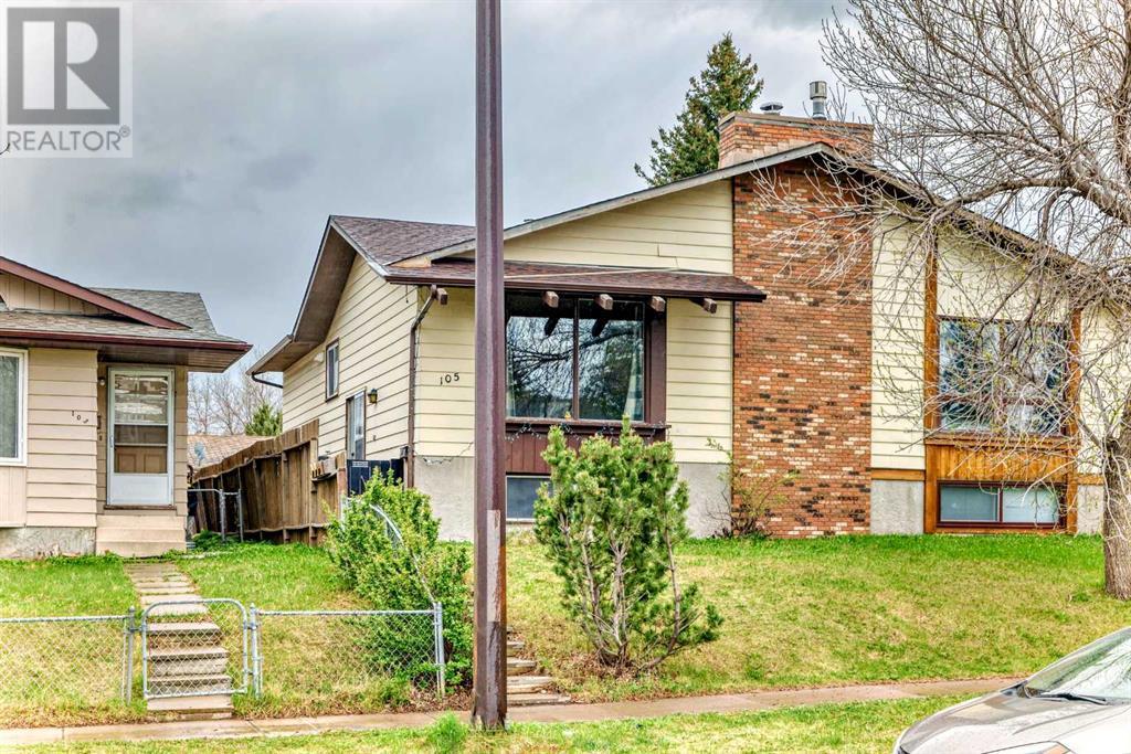 105 Berwick Drive NW, Calgary, Alberta