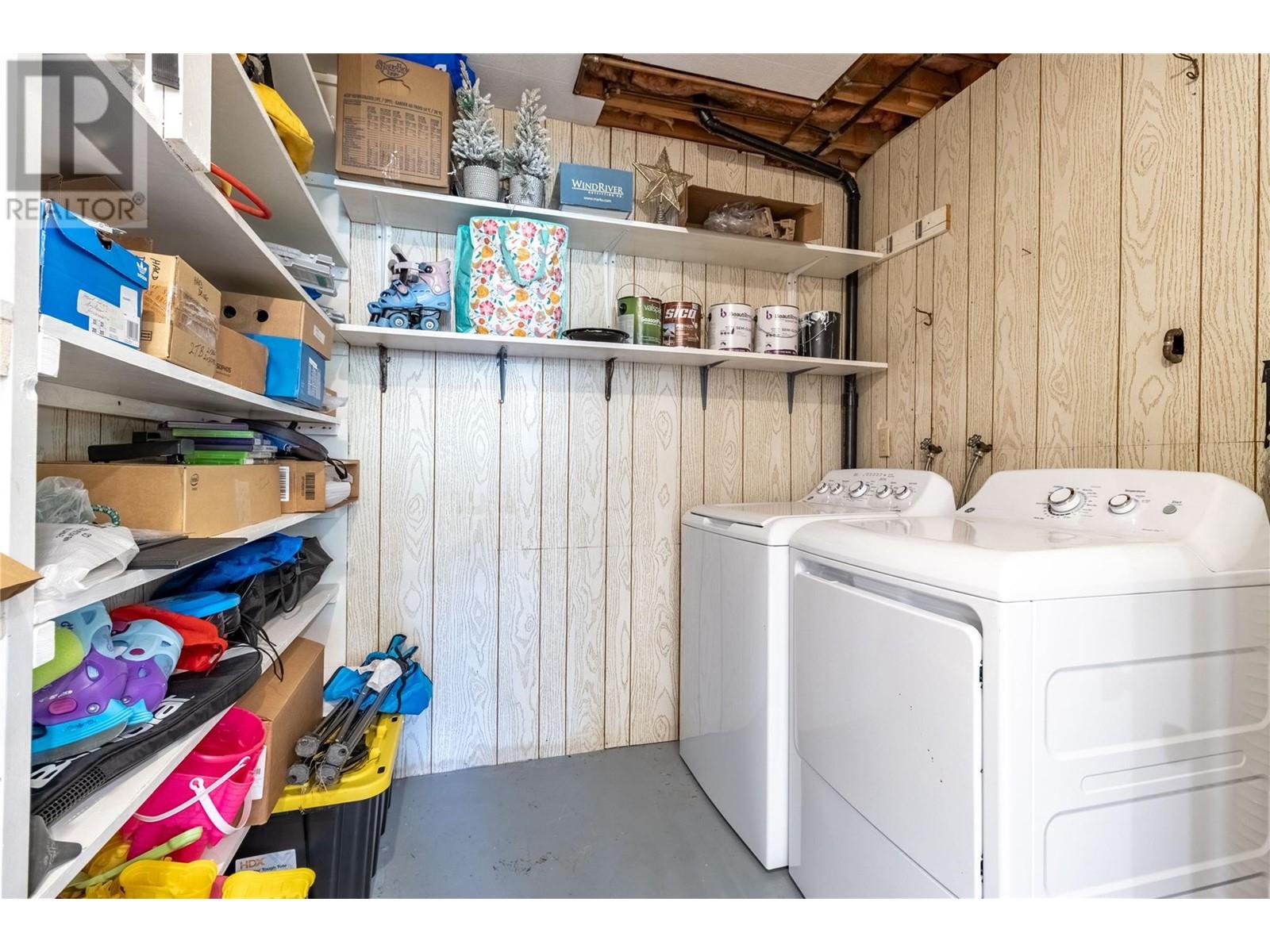  2864 Leisure Place, Blind Bay