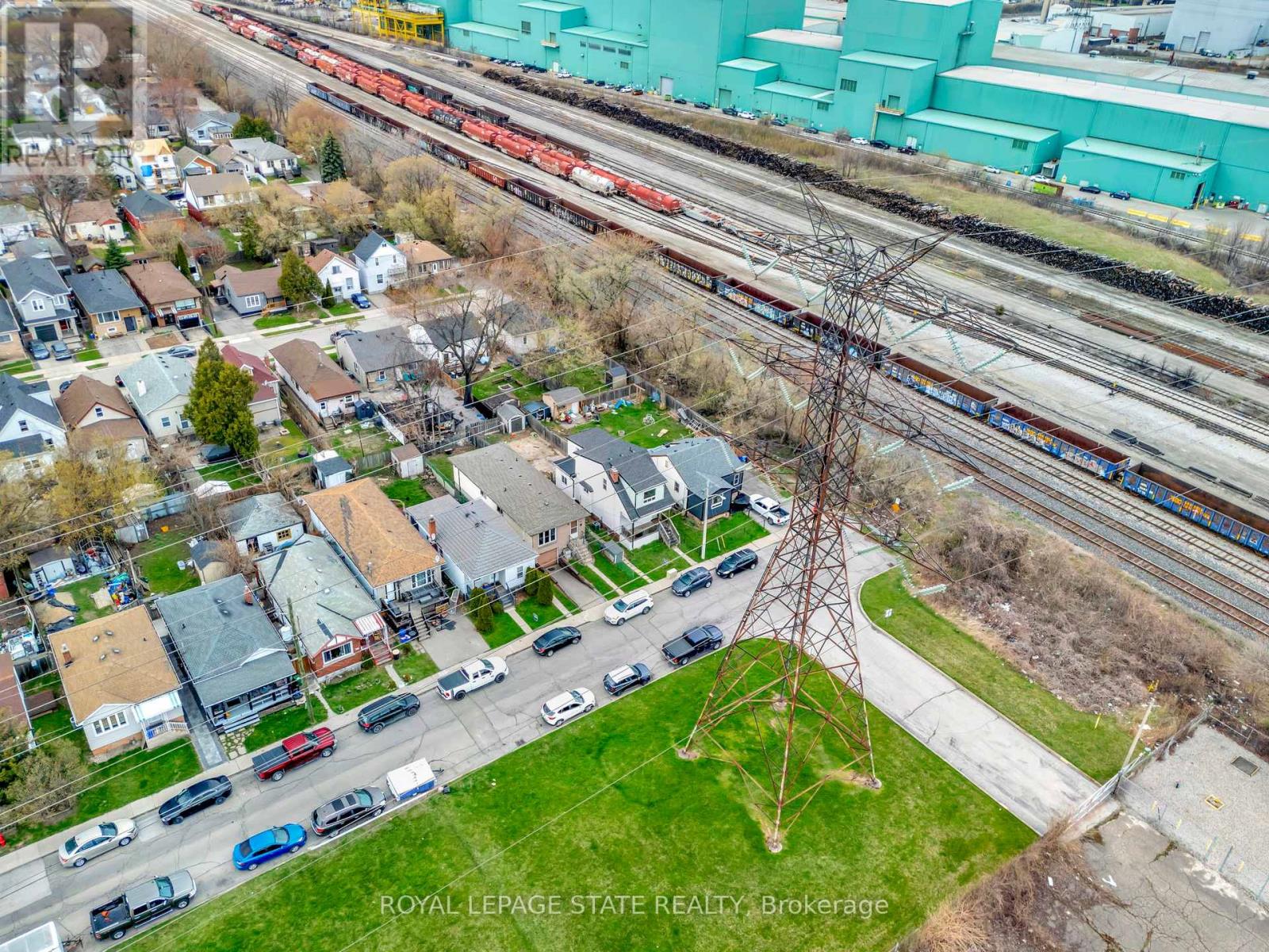 Photo 11 of 401 Strathearne Avenue, Hamilton ON