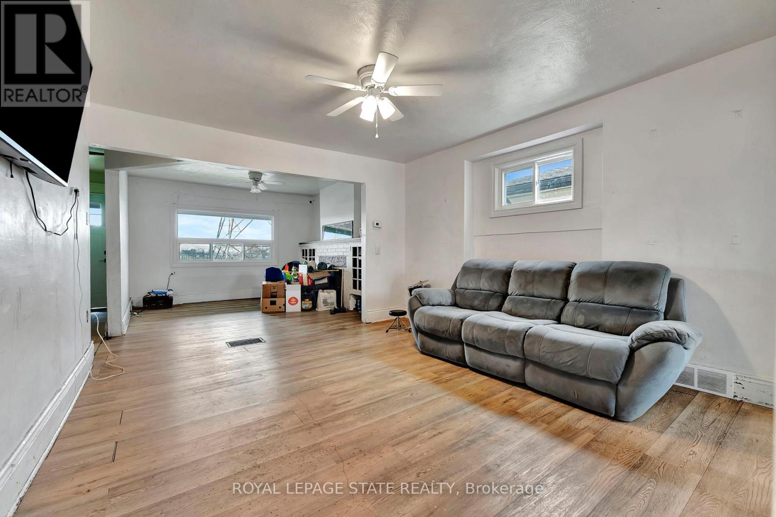 Photo 17 of 401 Strathearne Avenue, Hamilton ON