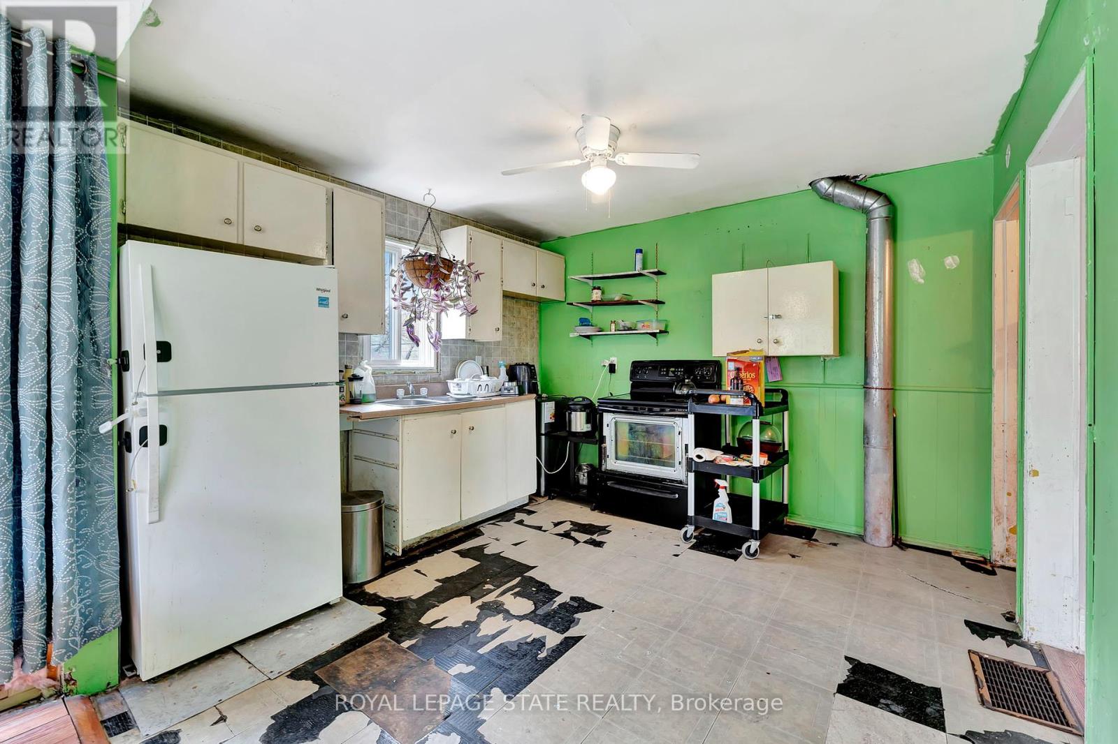 Photo 4 of 401 Strathearne Avenue, Hamilton ON