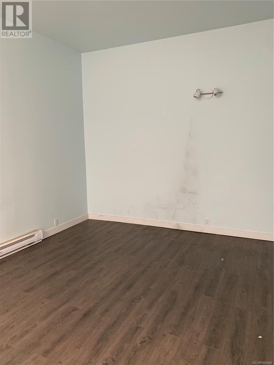 Photo 33 of 489 Wallace St, Nanaimo BC