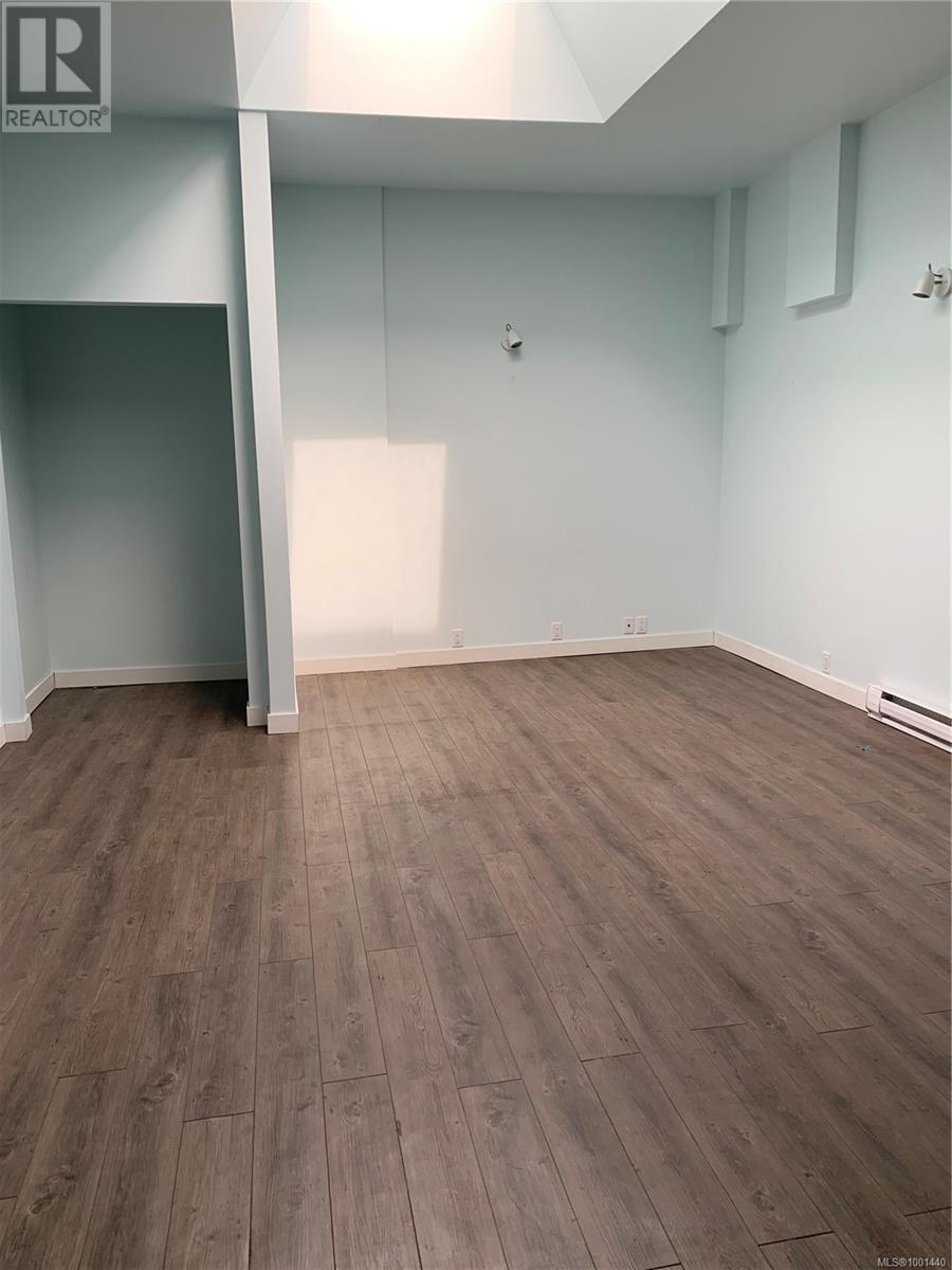 Photo 34 of 489 Wallace St, Nanaimo BC