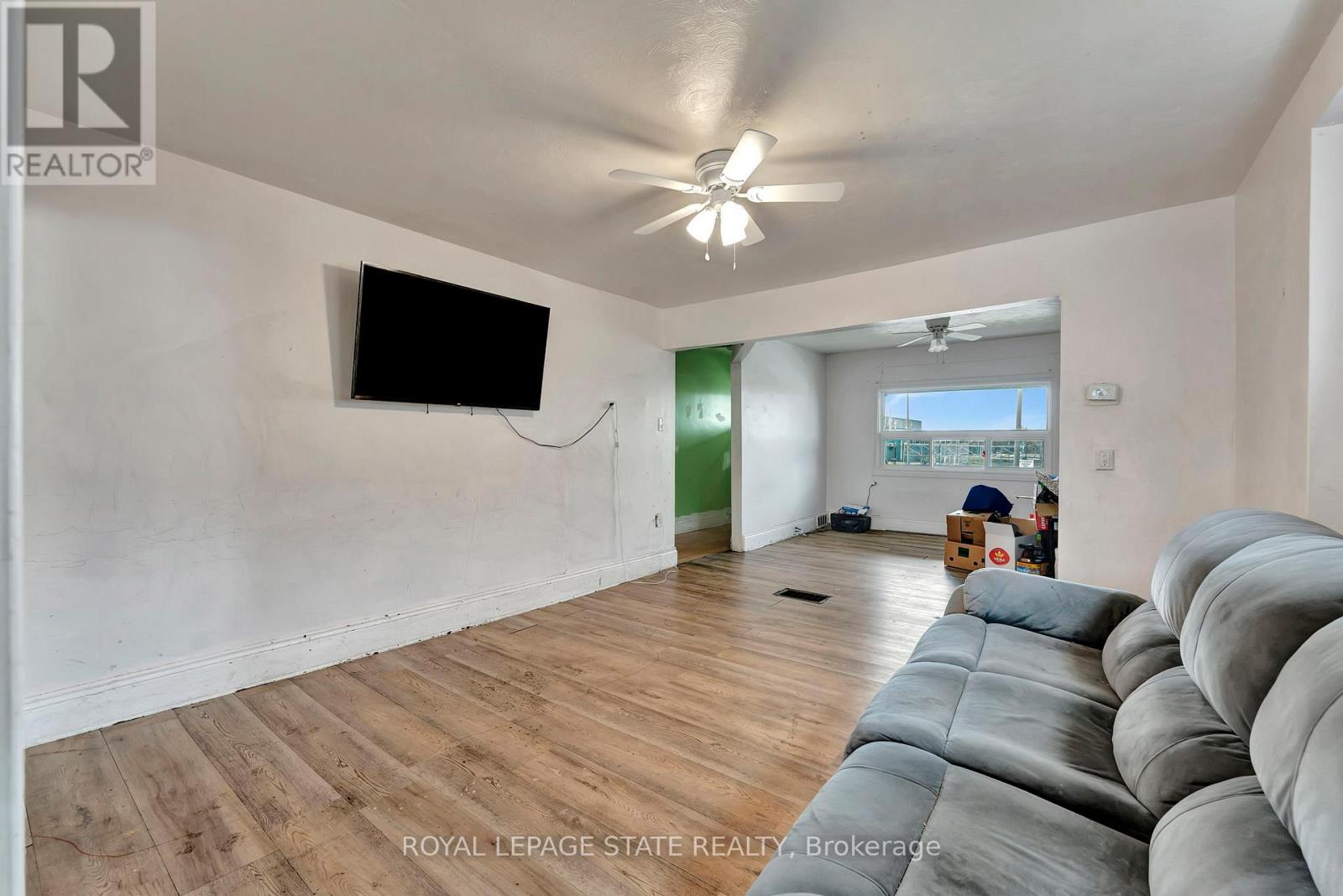 Photo 1 of 401 Strathearne Avenue, Hamilton ON
