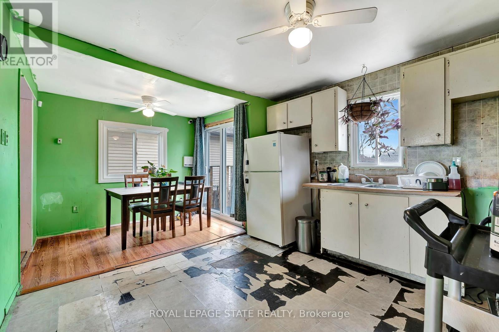 Photo 18 of 401 Strathearne Avenue, Hamilton ON