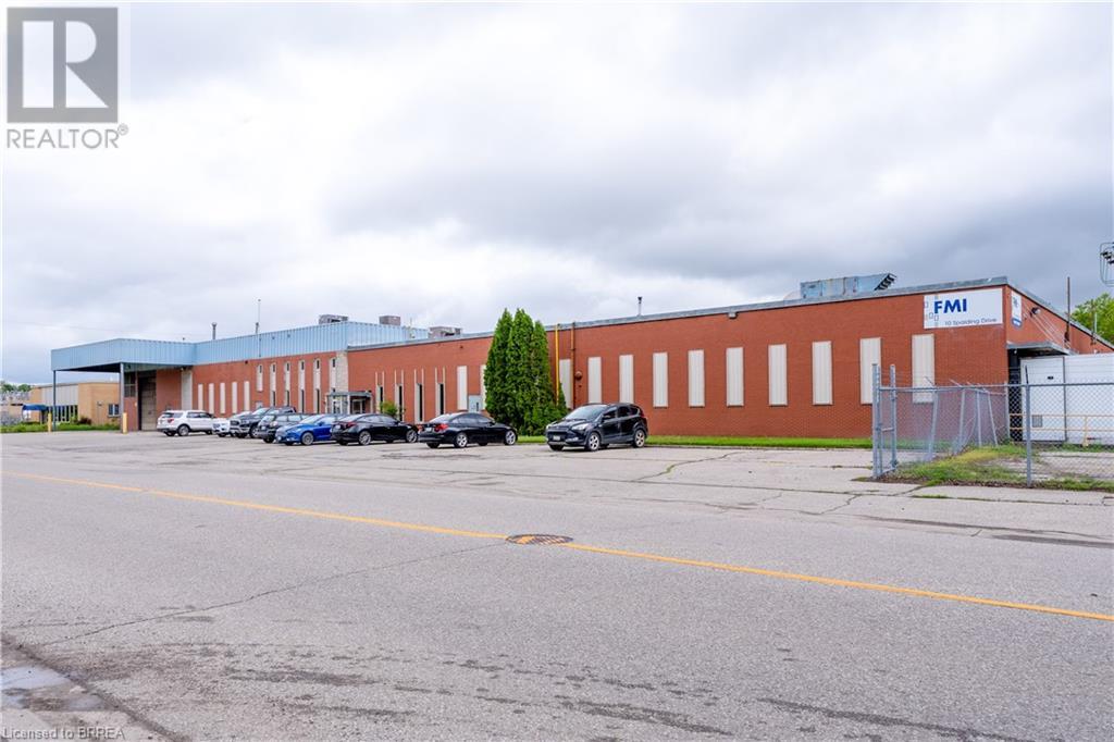 Photo 2 of 10 Spalding Drive, Brantford ON