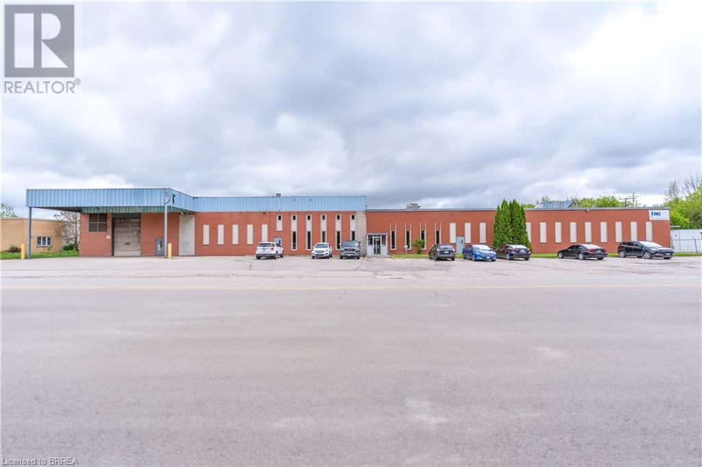 Photo 1 of 10 Spalding Drive, Brantford ON